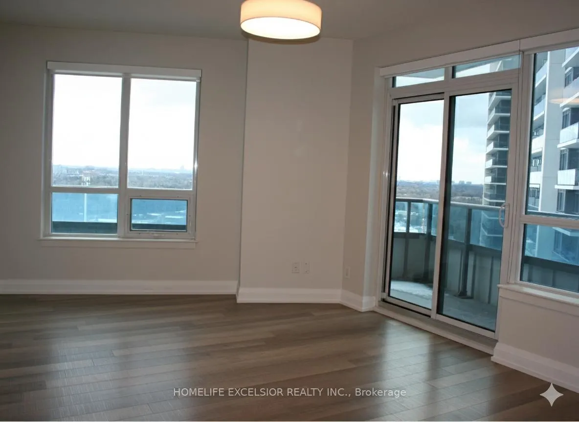 Photo 8 of Unit 1001, 7171 Yonge Street, Markham, Grandview — HOMEH
