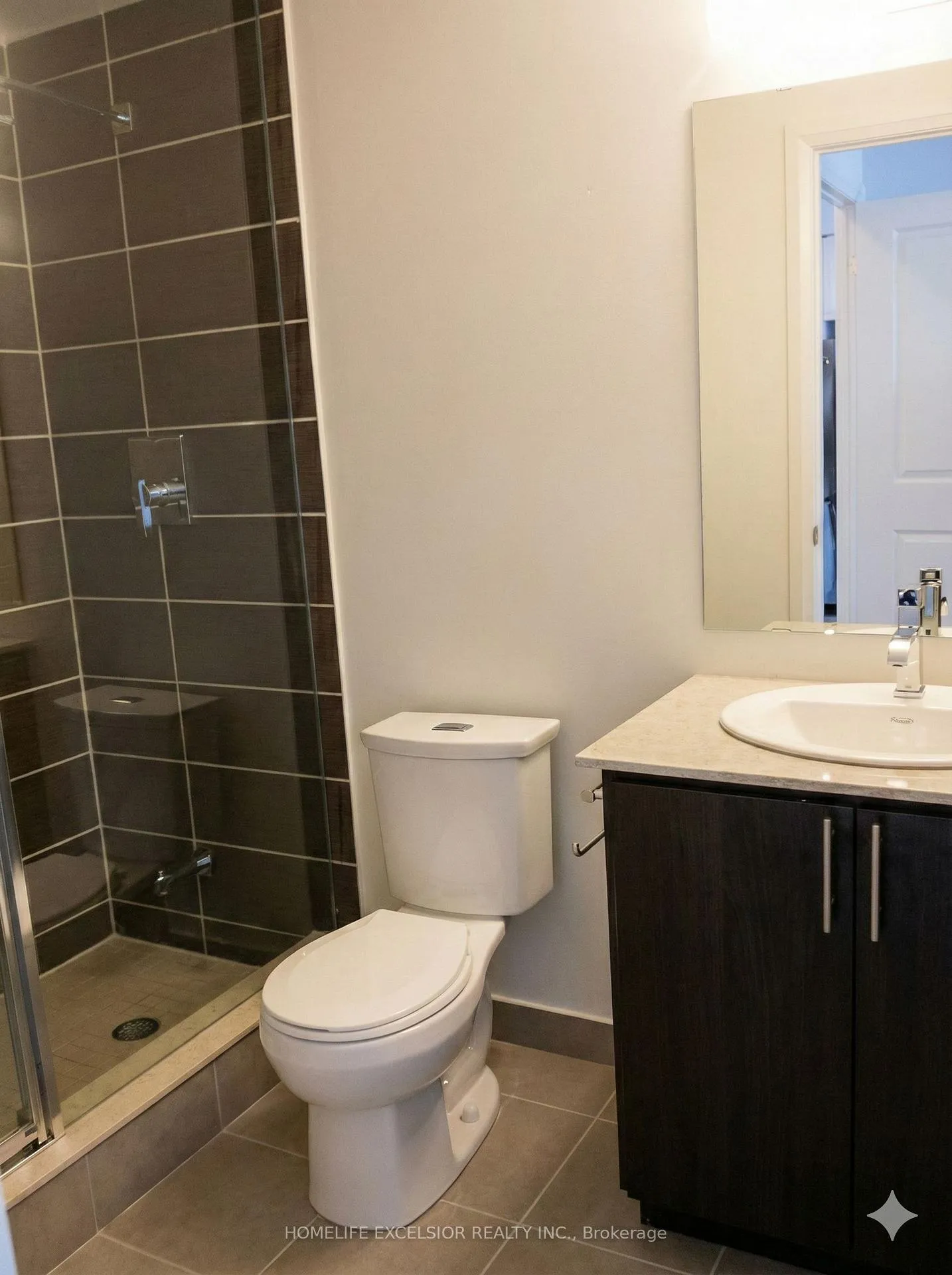 Photo 9 of Unit 1001, 7171 Yonge Street, Markham, Grandview — HOMEH