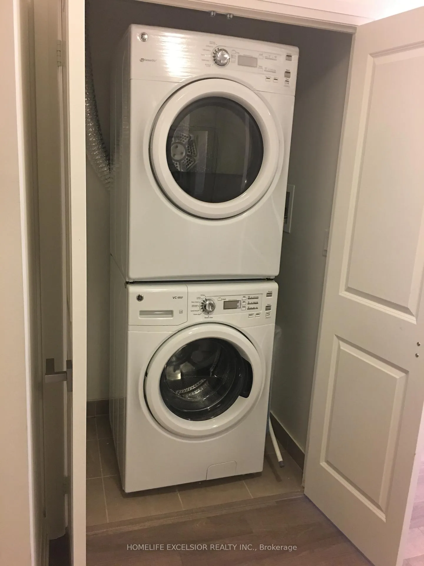 Photo 11 of Unit 1001, 7171 Yonge Street, Markham, Grandview — HOMEH