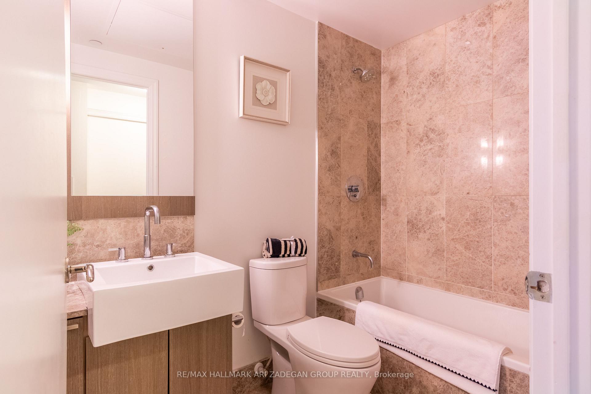 Photo 14 of Unit 2503, 88 Blue Jays Way, Toronto, Waterfront Communities — HOMEH