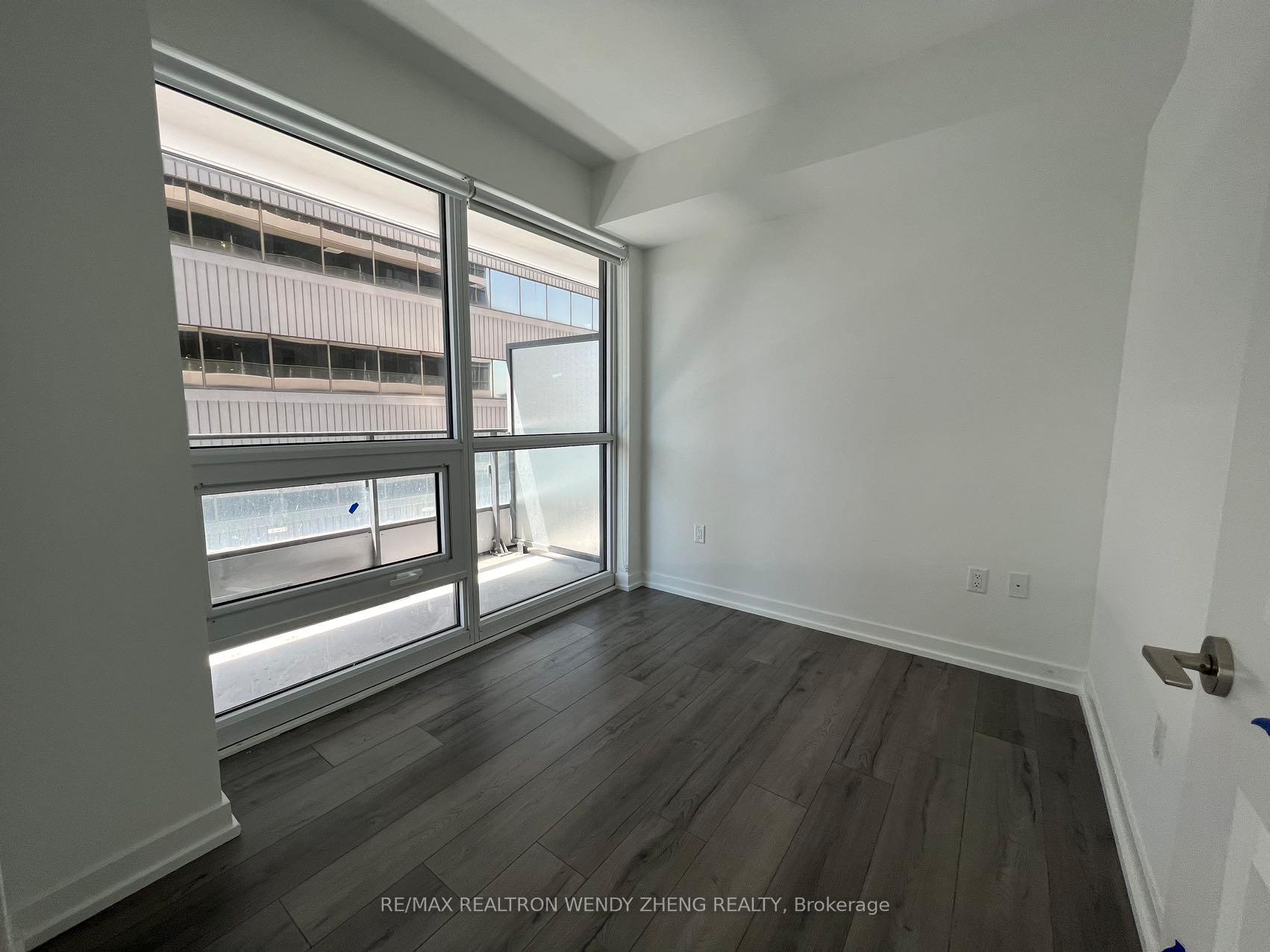 Photo 5 of Unit 1302, 395 Bloor Street E, Toronto, North St. James Town — HOMEH