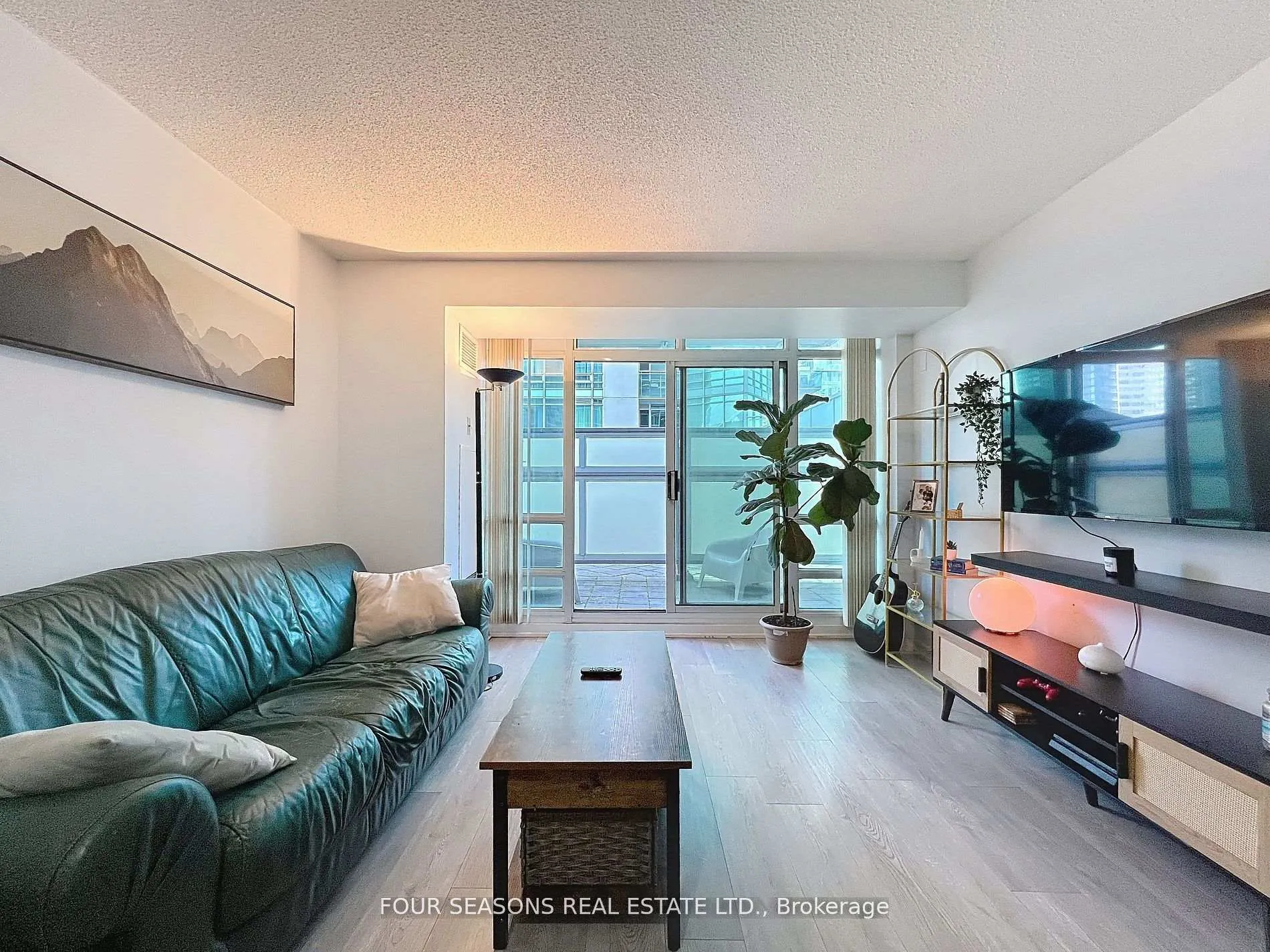Photo 1 of Unit 310, 381 Front Street W, Toronto, Waterfront Communities — HOMEH