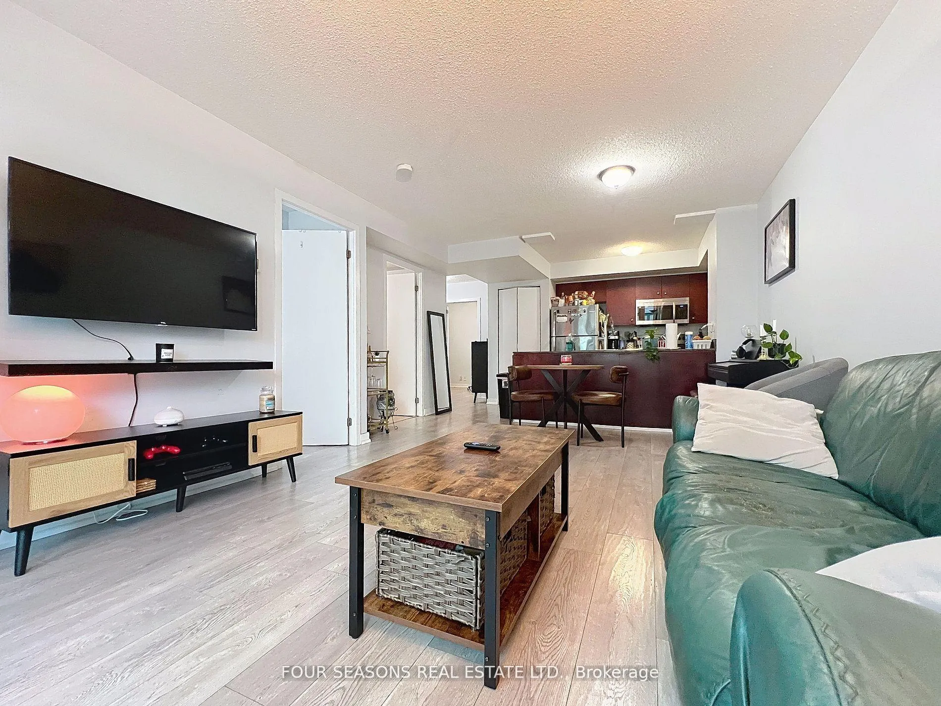 Photo 4 of Unit 310, 381 Front Street W, Toronto, Waterfront Communities — HOMEH