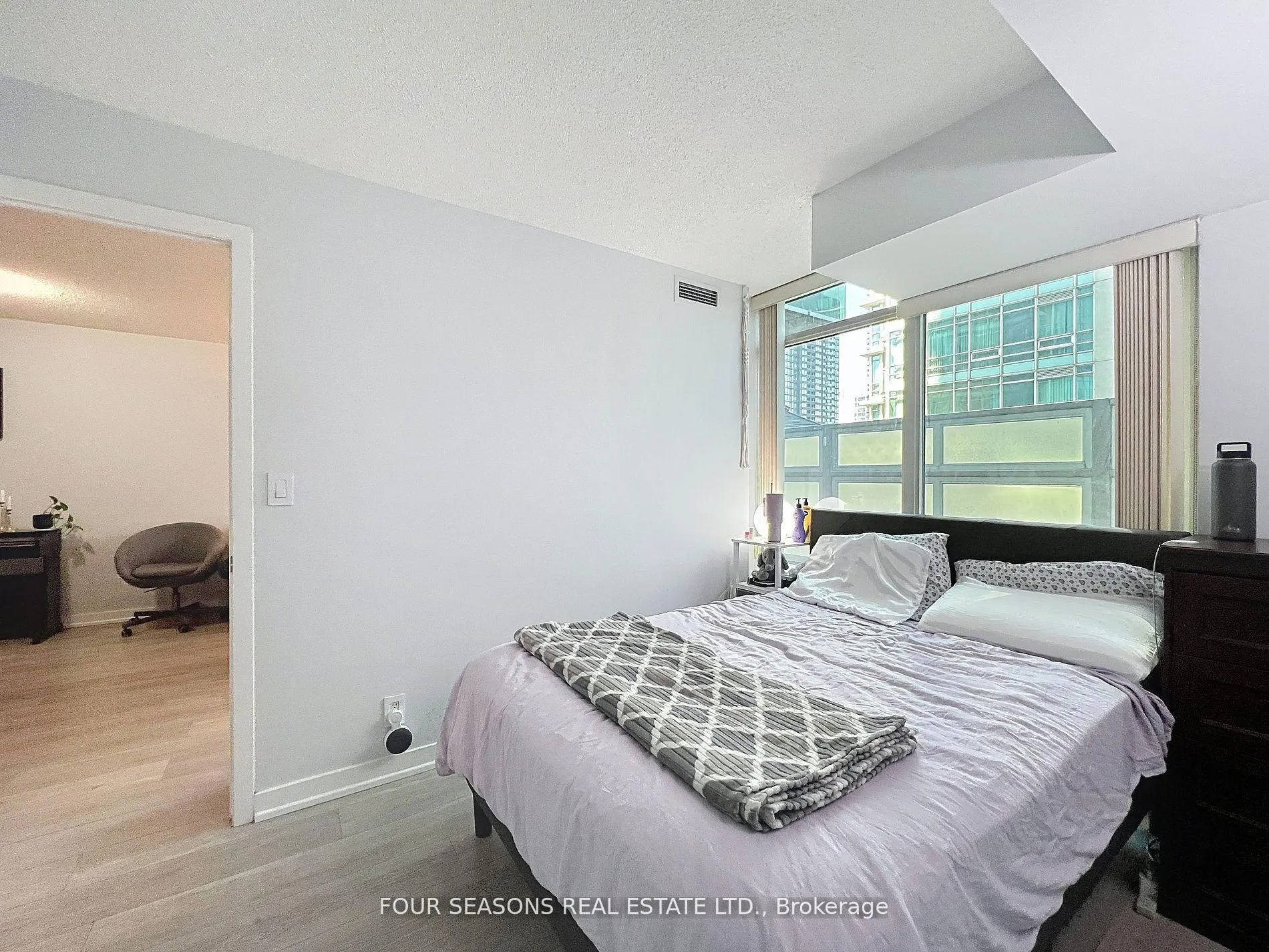 Photo 9 of Unit 310, 381 Front Street W, Toronto, Waterfront Communities — HOMEH