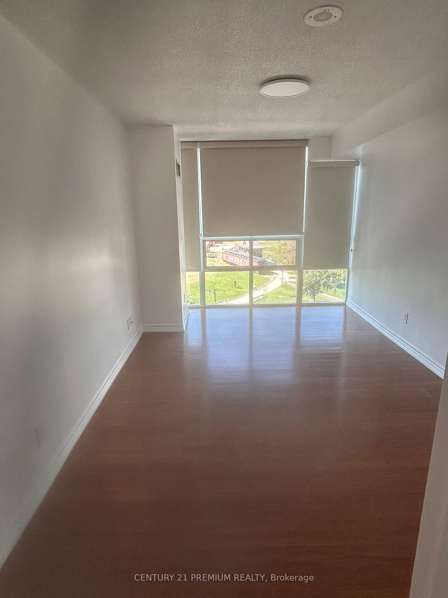 Photo 12 of Unit 810, 51 Lower Simcoe Street, Toronto, Waterfront Communities — HOMEH