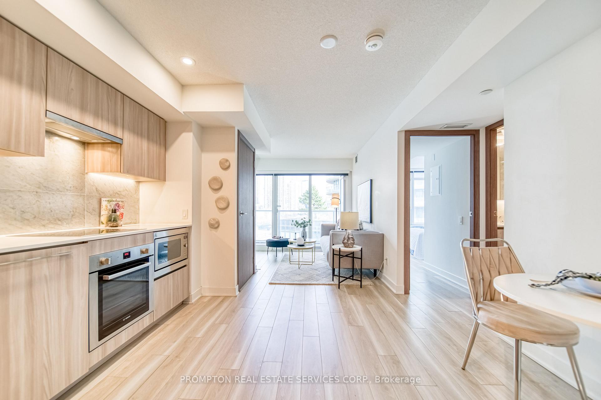 Photo 4 of Unit 612, 17 Bathurst Street, Toronto, Waterfront Communities — HOMEH