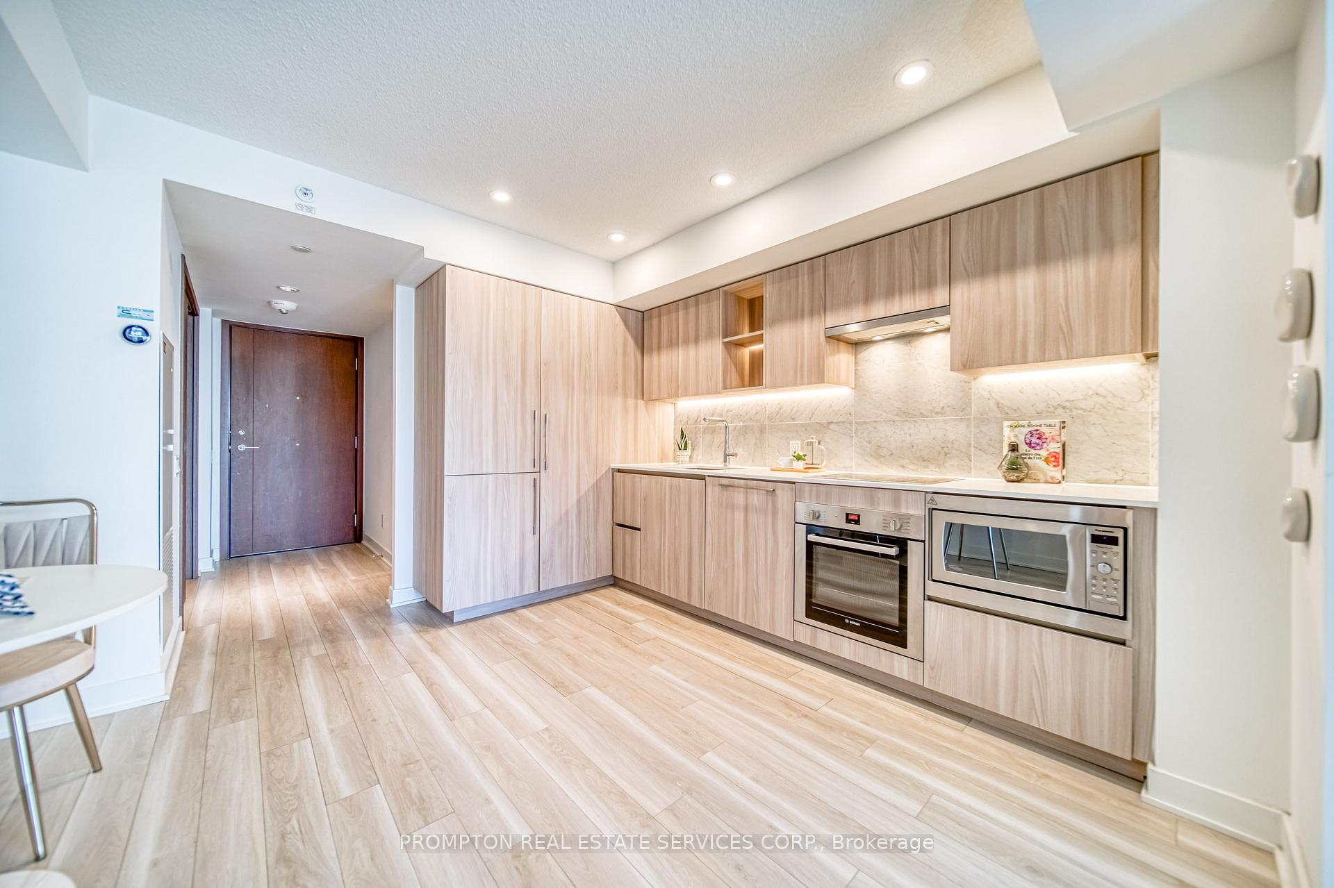 Photo 7 of Unit 612, 17 Bathurst Street, Toronto, Waterfront Communities — HOMEH