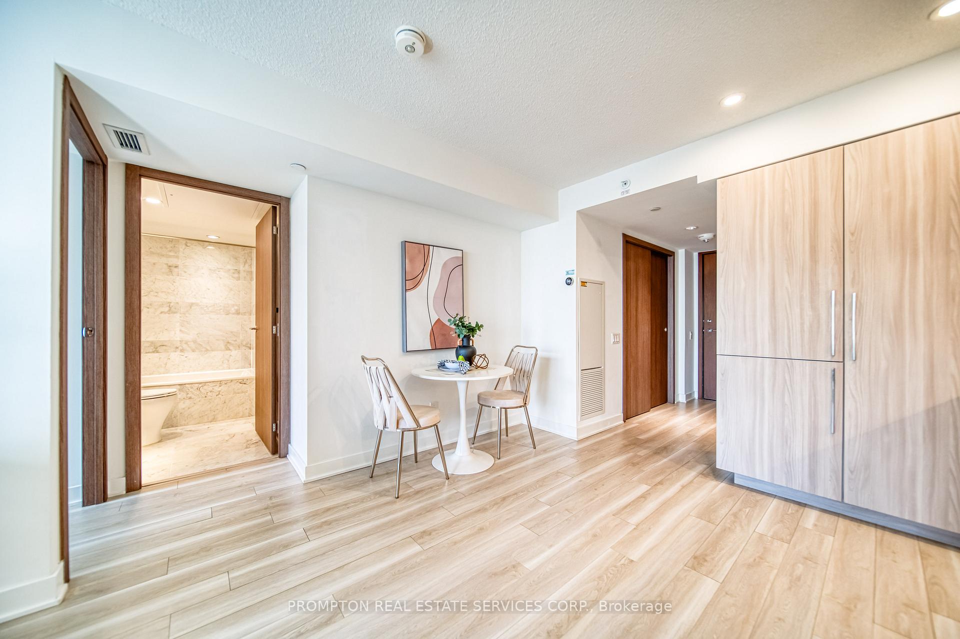 Photo 8 of Unit 612, 17 Bathurst Street, Toronto, Waterfront Communities — HOMEH