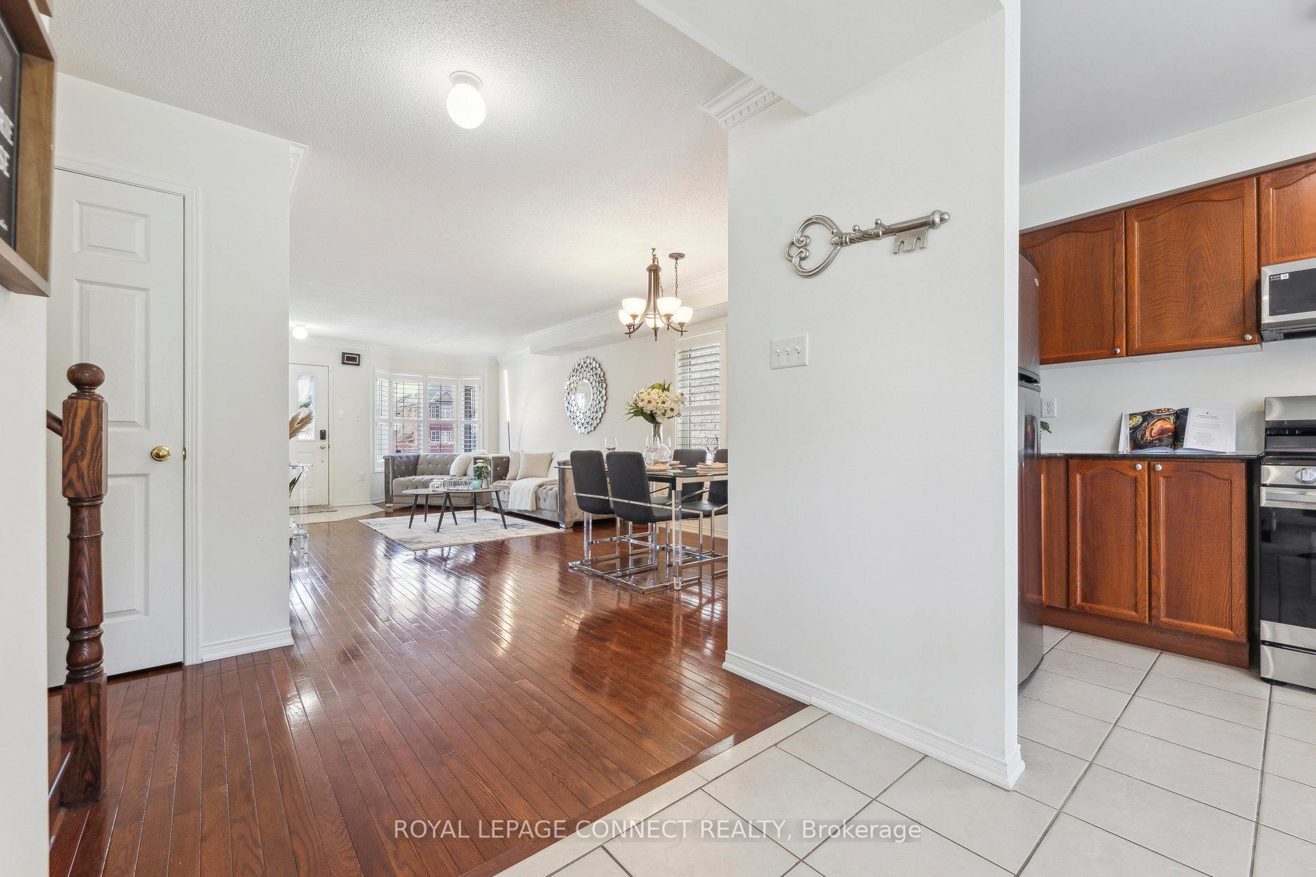 Photo 3 of 4 Ryder Crescent, Ajax, Northeast Ajax — HOMEH