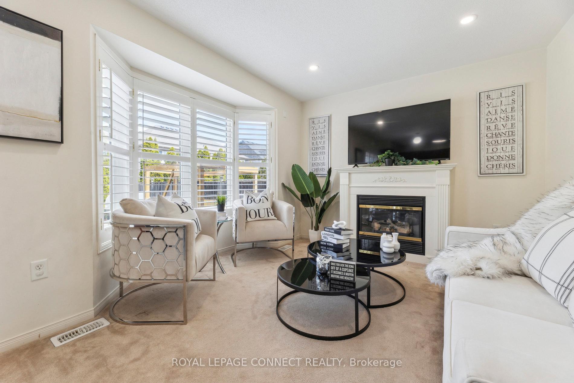 Photo 6 of 4 Ryder Crescent, Ajax, Northeast Ajax — HOMEH
