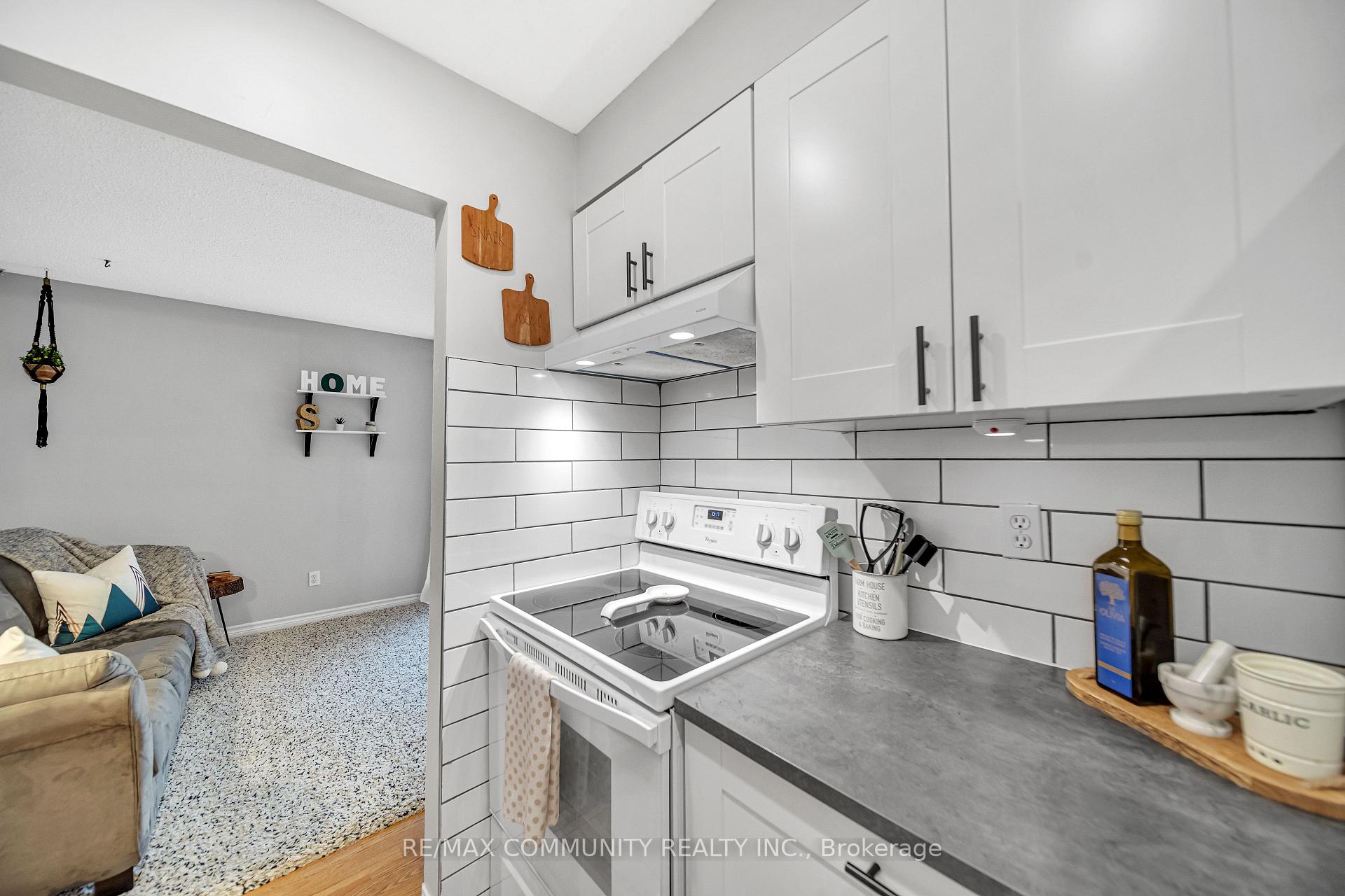 Photo 14 of Unit E8, 221 Ormond Drive, Oshawa, Samac — HOMEH