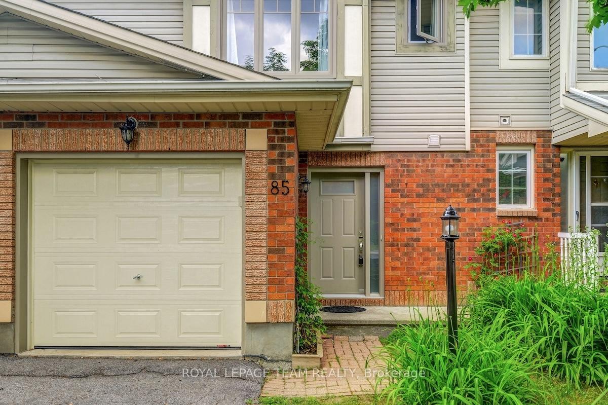 Photo 3 of 85 Queensbury Drive, Ottawa, Barrhaven - Longfields — HOMEH