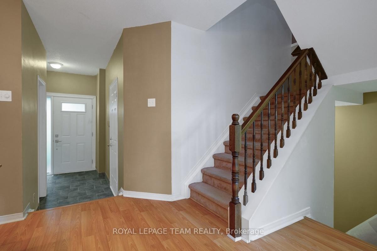 Photo 5 of 85 Queensbury Drive, Ottawa, Barrhaven - Longfields — HOMEH