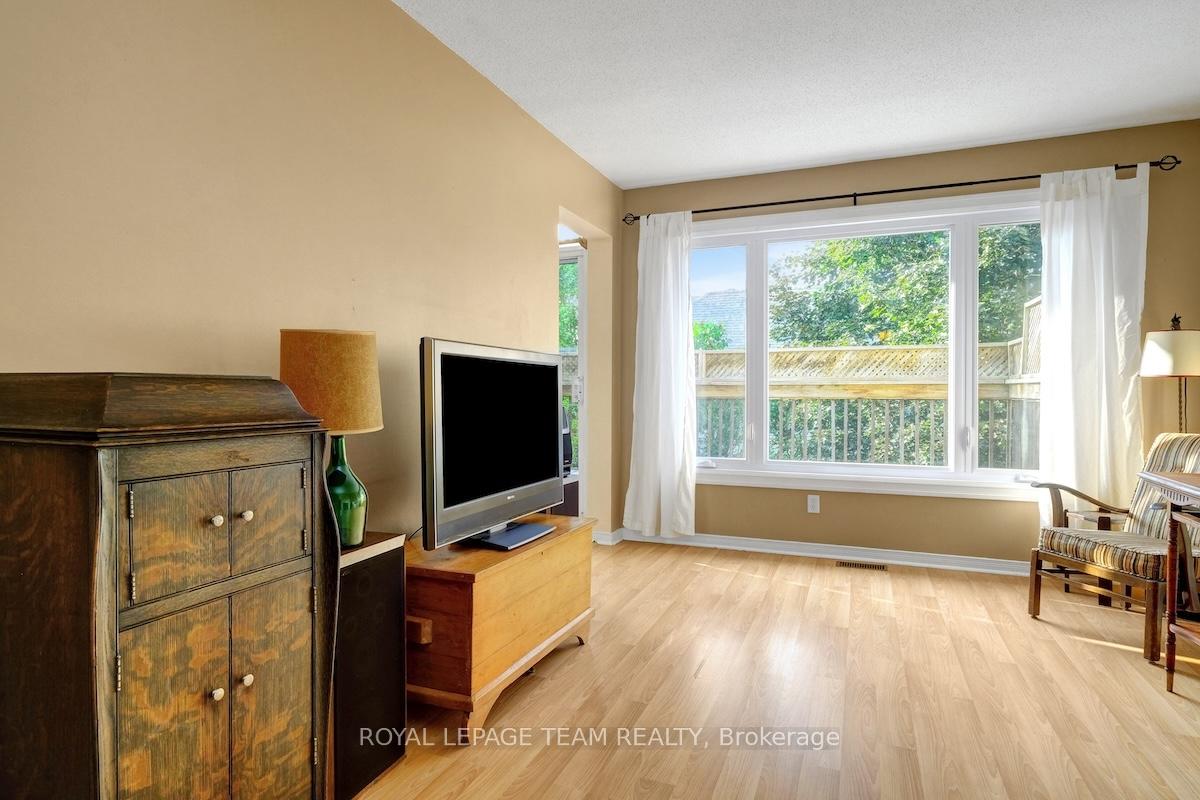 Photo 7 of 85 Queensbury Drive, Ottawa, Barrhaven - Longfields — HOMEH