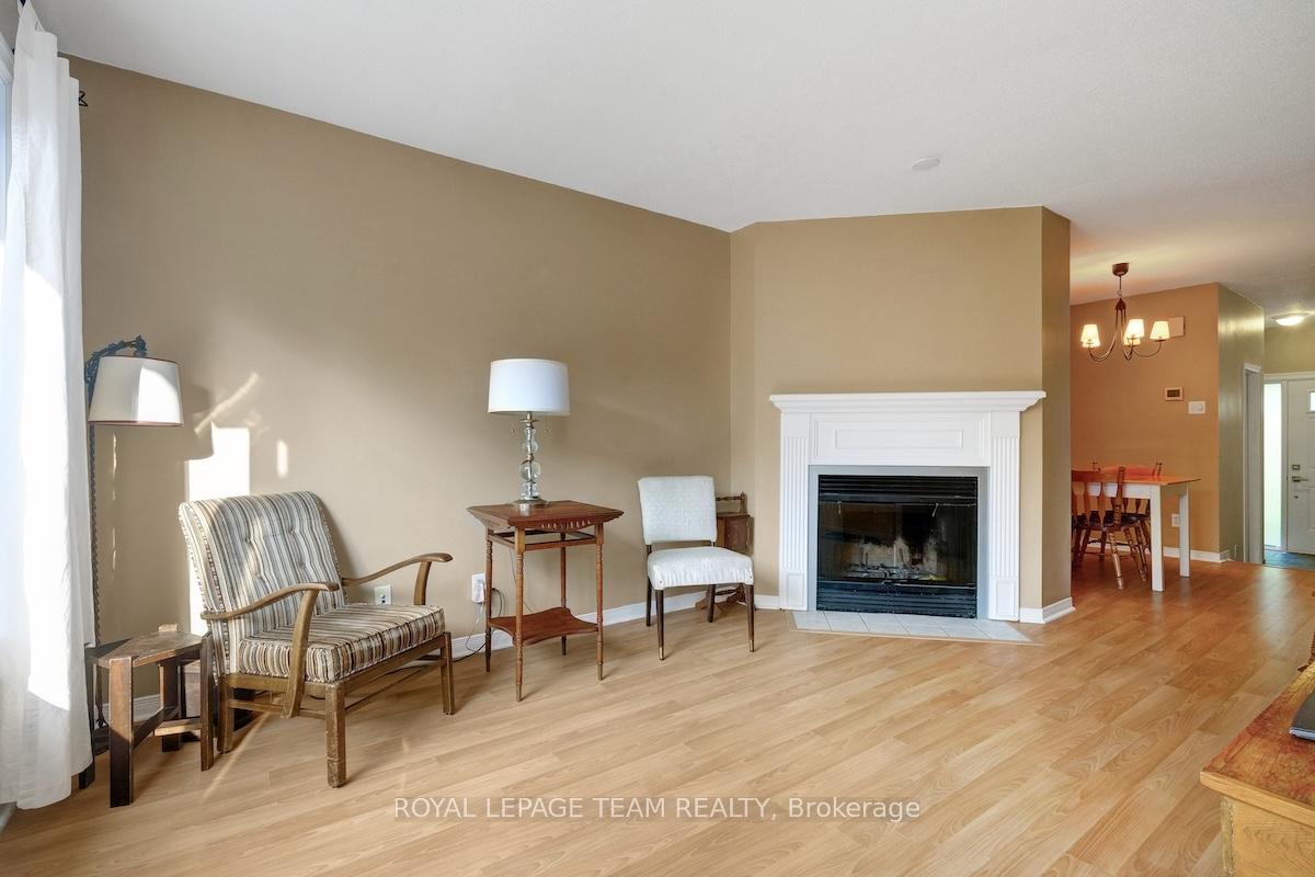 Photo 8 of 85 Queensbury Drive, Ottawa, Barrhaven - Longfields — HOMEH