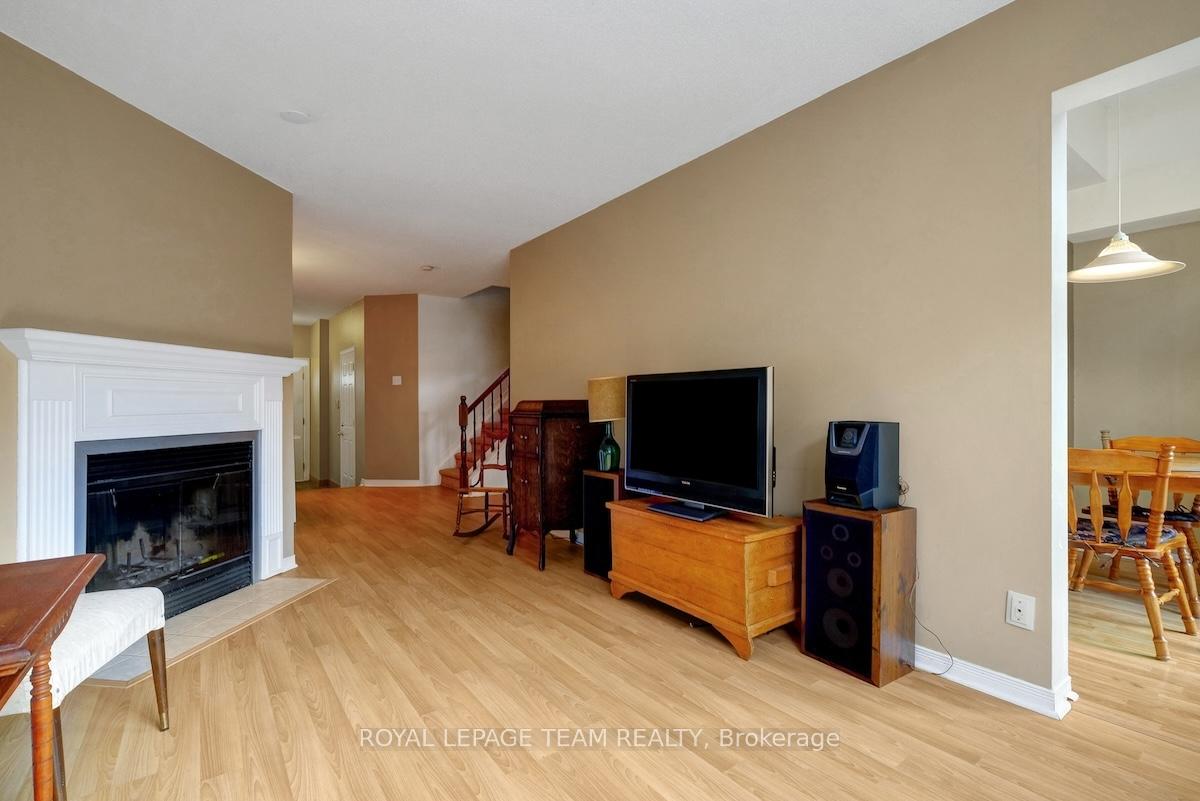 Photo 9 of 85 Queensbury Drive, Ottawa, Barrhaven - Longfields — HOMEH