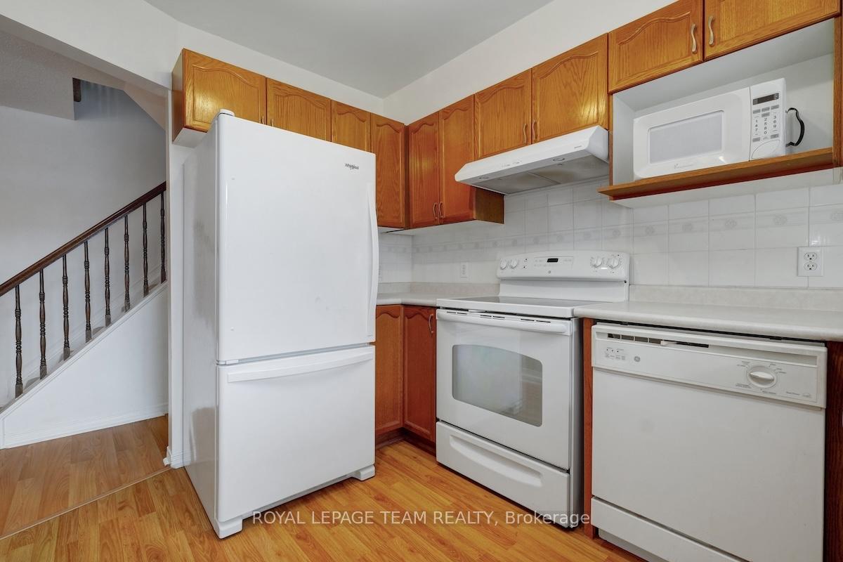 Photo 15 of 85 Queensbury Drive, Ottawa, Barrhaven - Longfields — HOMEH
