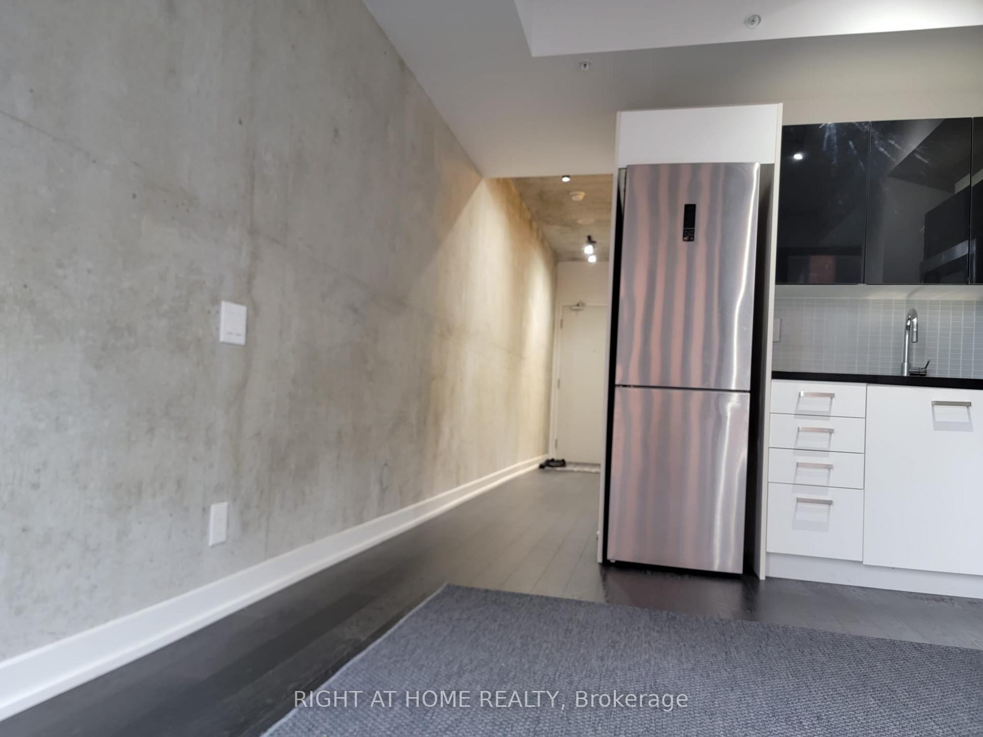 Photo 5 of Unit 623, 39 Brant Street, Toronto, Waterfront Communities — HOMEH