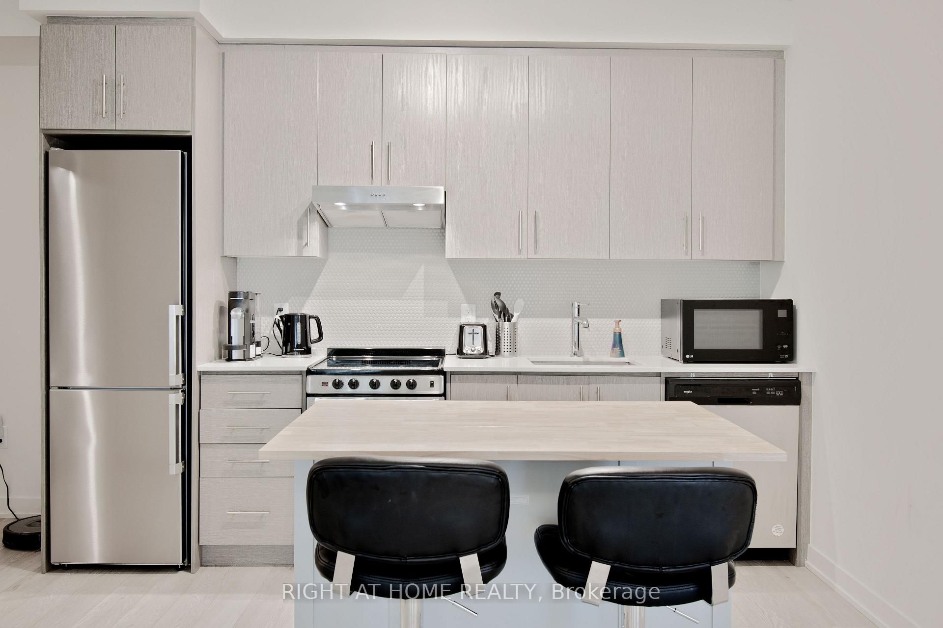 Photo 6 of Unit 805, 212 King William Street, Hamilton, Beasley — HOMEH