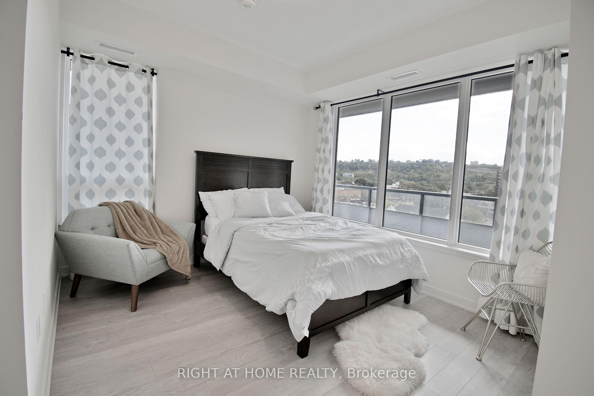 Photo 11 of Unit 805, 212 King William Street, Hamilton, Beasley — HOMEH