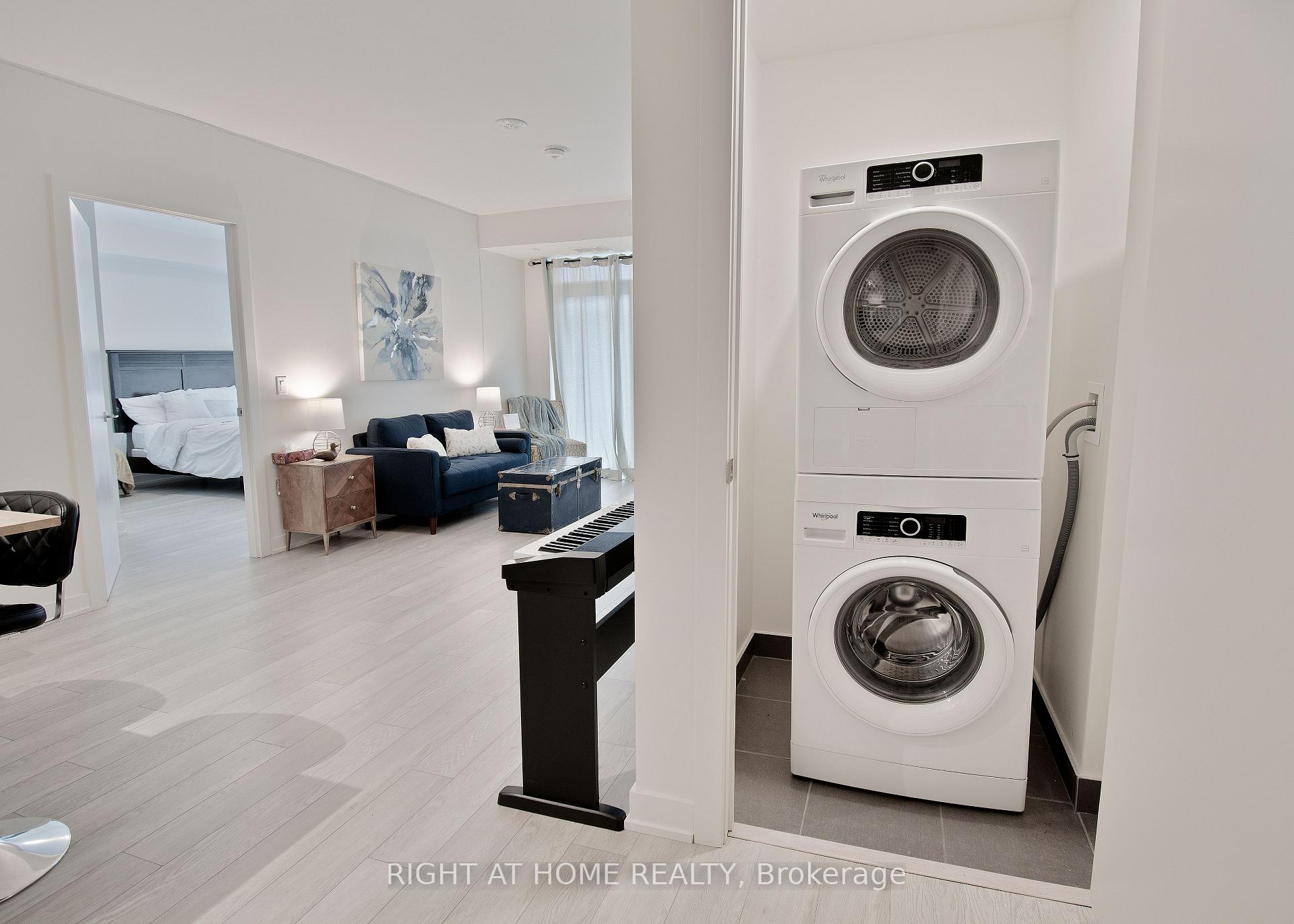 Photo 16 of Unit 805, 212 King William Street, Hamilton, Beasley — HOMEH