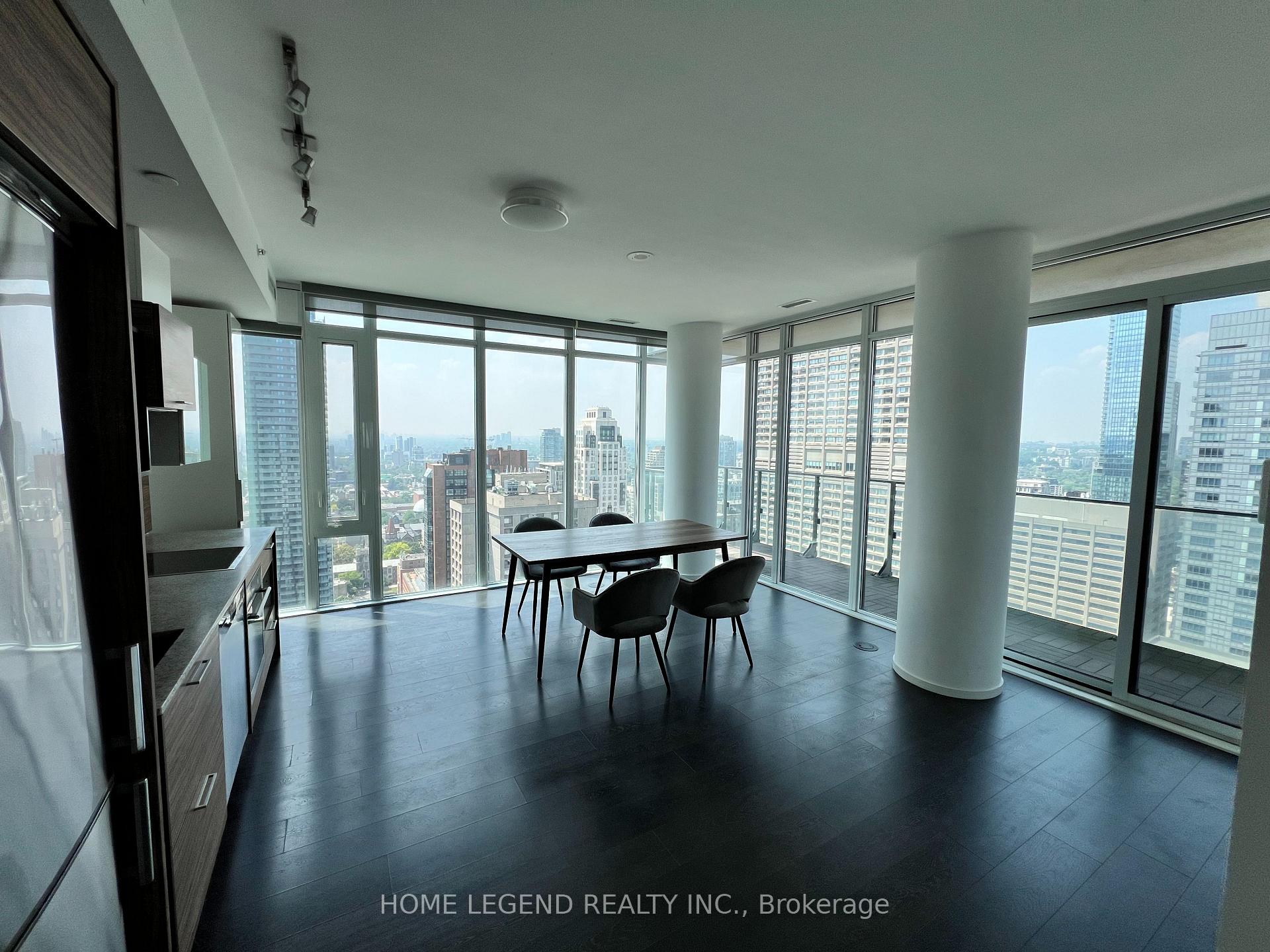 Photo 2 of Unit 3307, 75 St Nicholas Street, Toronto, Bay Street Corridor — HOMEH