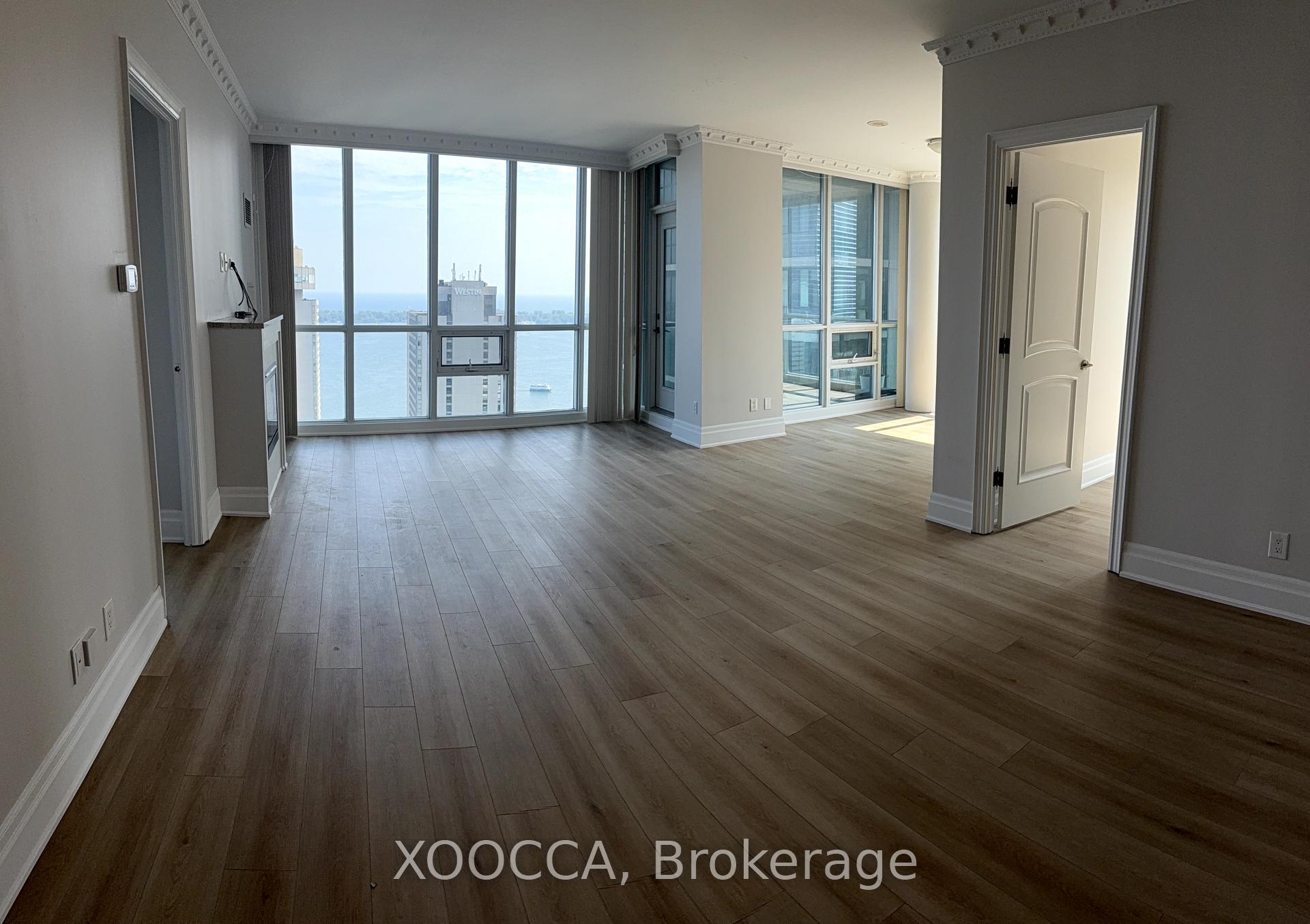 Photo 3 of Unit 3610, 16 Harbour Street, Toronto, Waterfront Communities — HOMEH