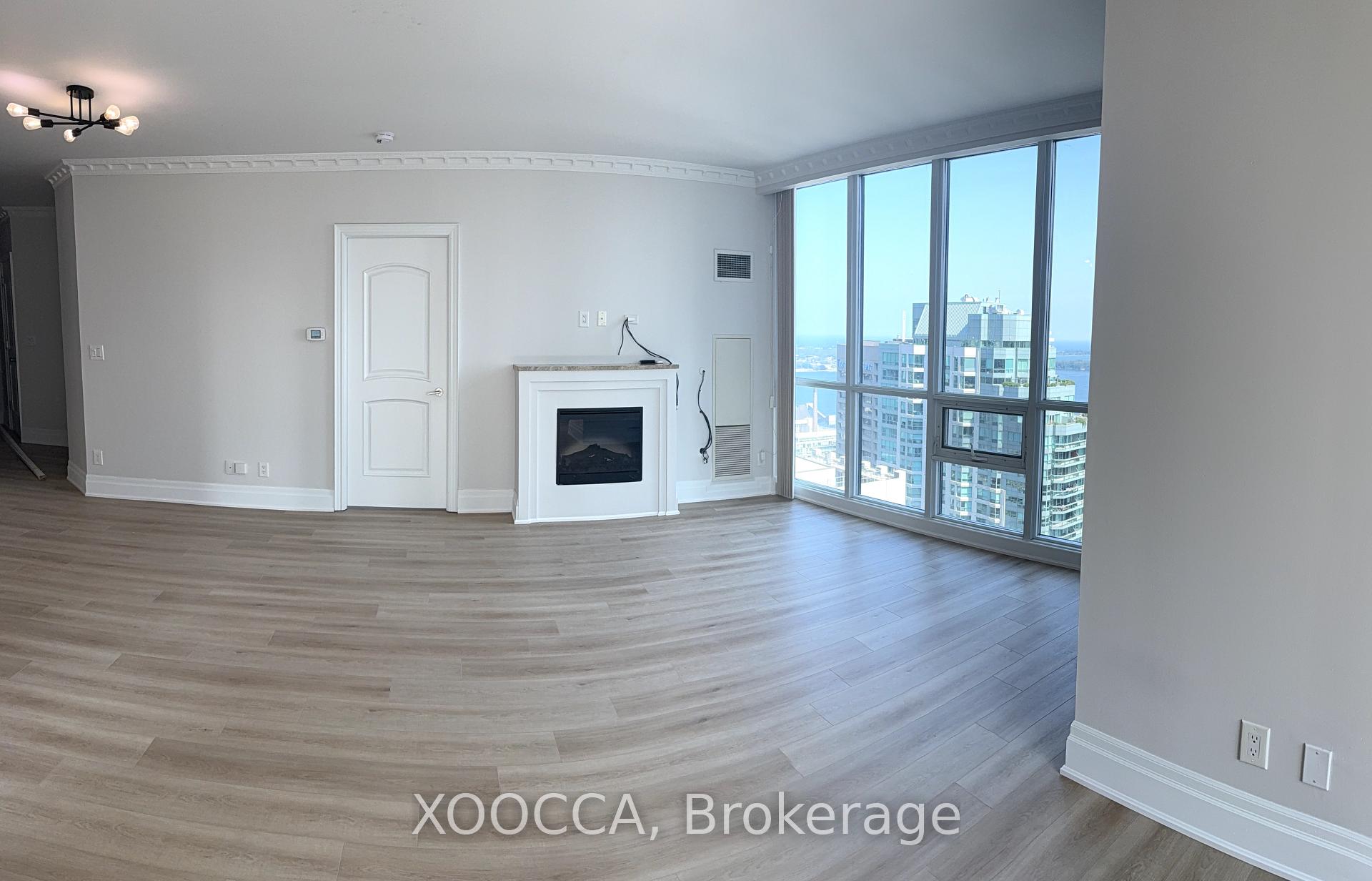 Photo 4 of Unit 3610, 16 Harbour Street, Toronto, Waterfront Communities — HOMEH
