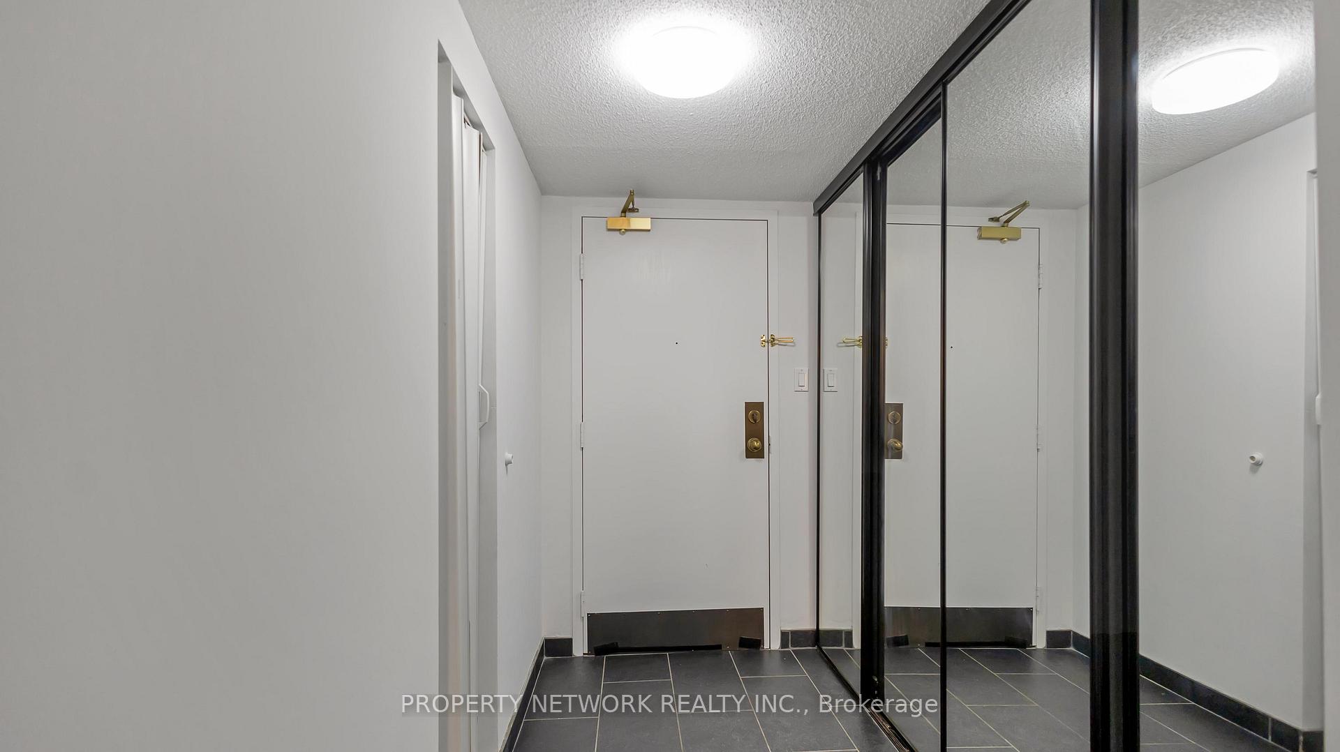 Photo 14 of Unit 106, 8 Christopher Court, Guelph, Kortright West — HOMEH