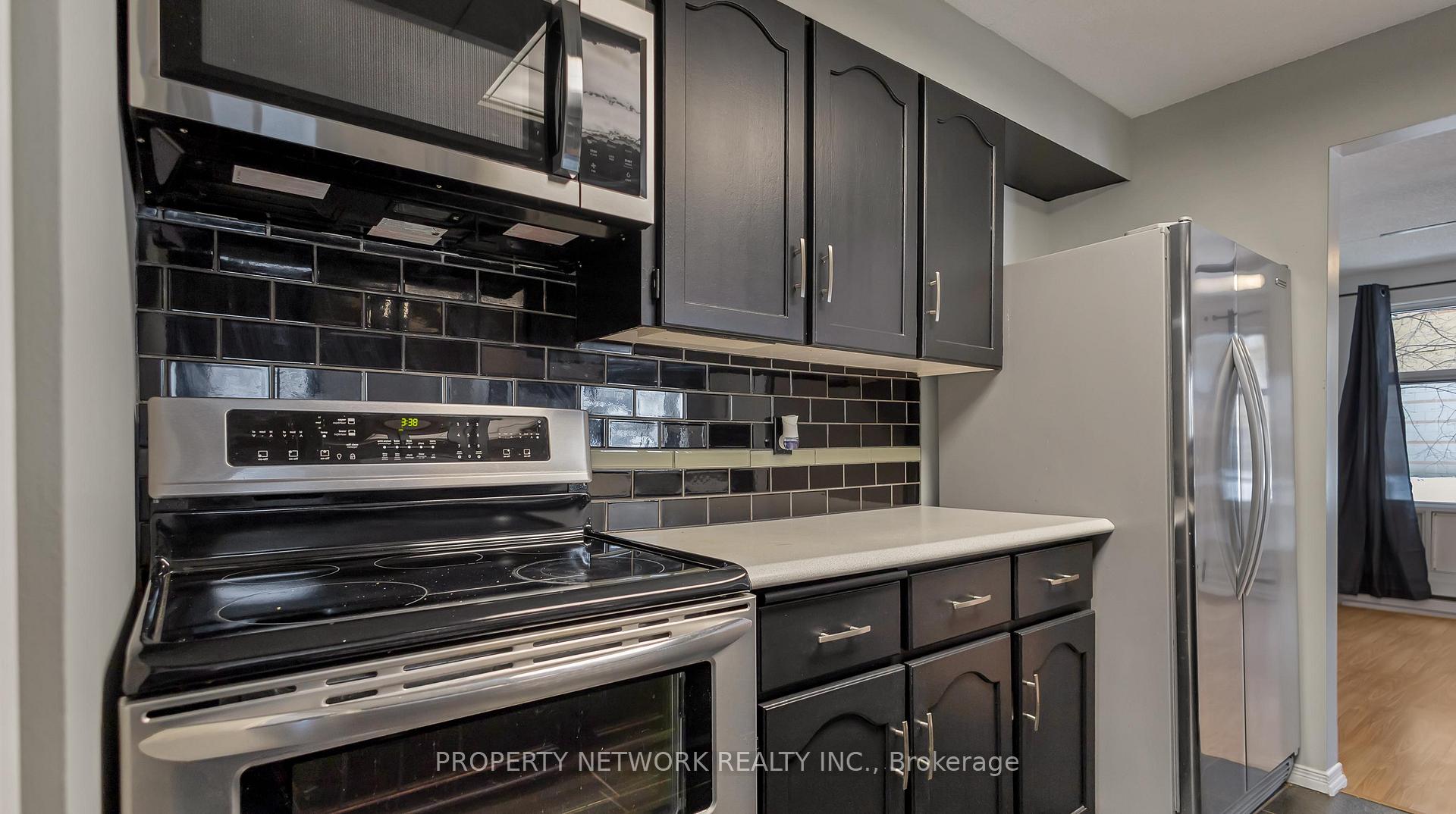 Photo 16 of Unit 106, 8 Christopher Court, Guelph, Kortright West — HOMEH