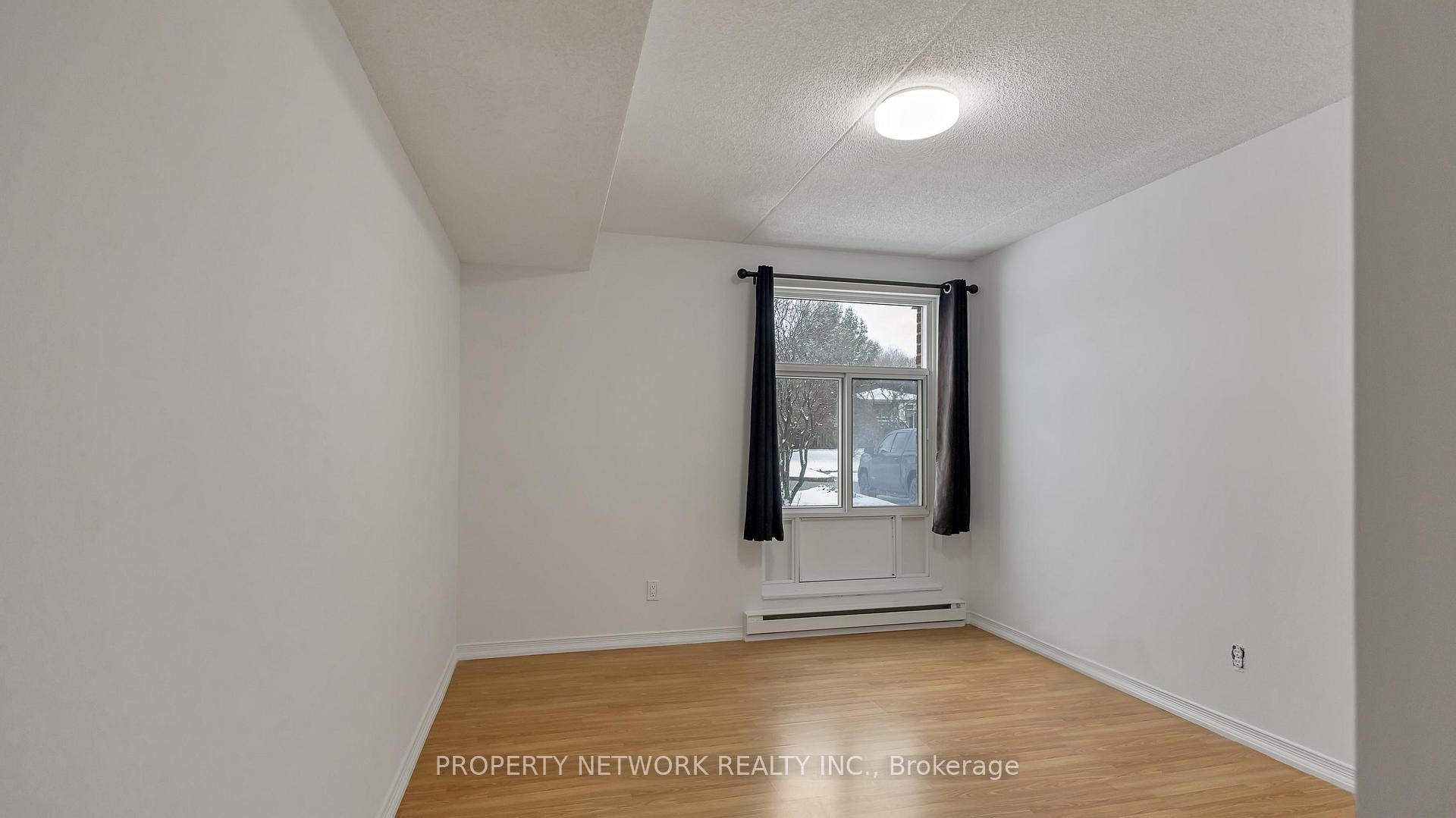 Photo 42 of Unit 106, 8 Christopher Court, Guelph, Kortright West — HOMEH