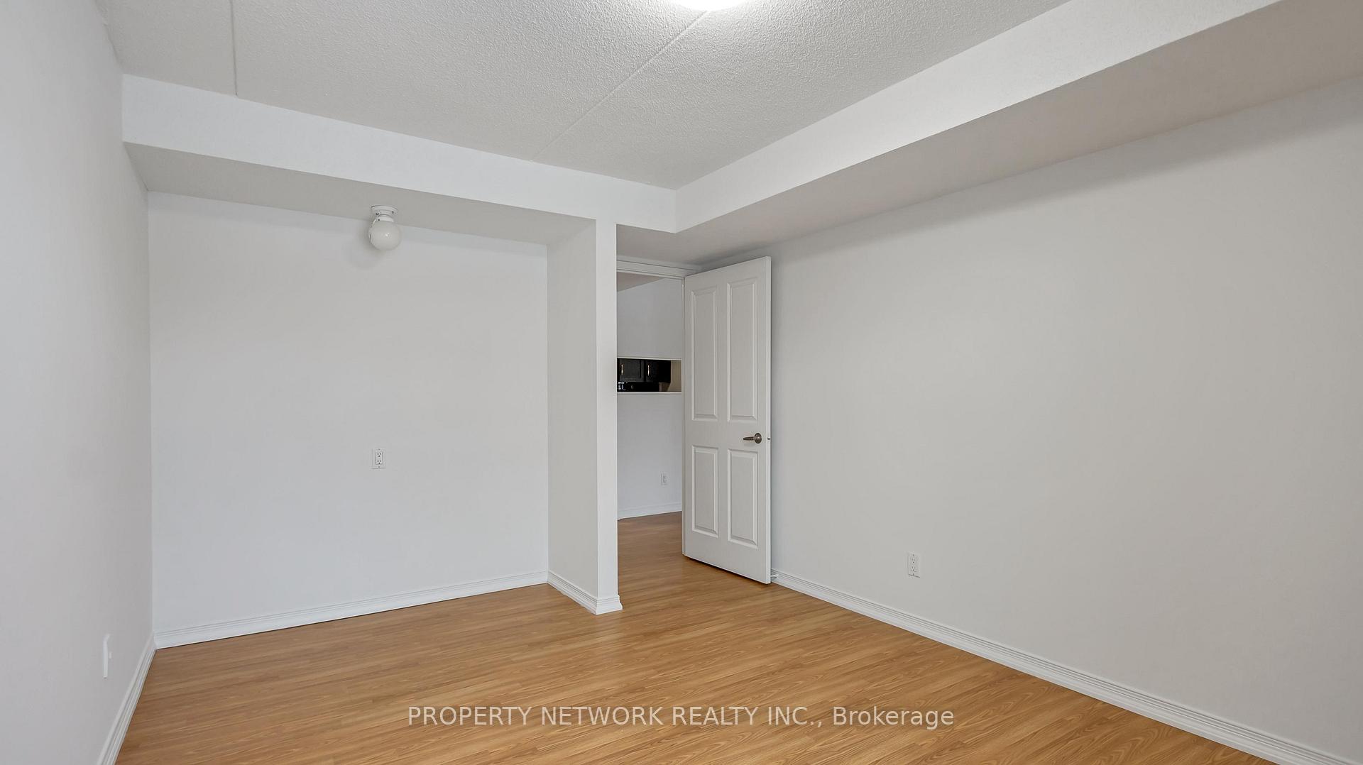 Photo 43 of Unit 106, 8 Christopher Court, Guelph, Kortright West — HOMEH