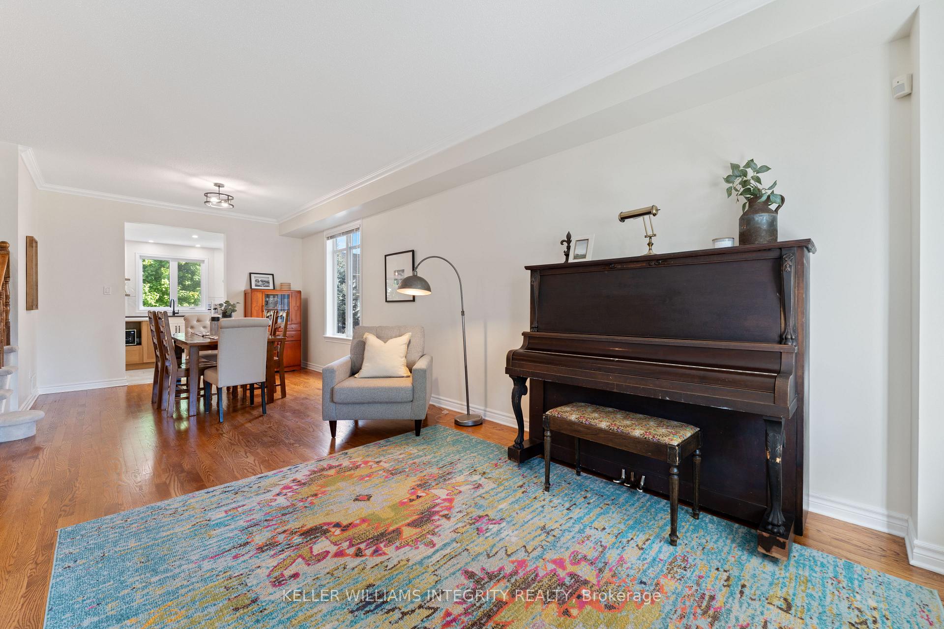 Photo 10 of 576 Devonwood Circle, Ottawa, Blossom Park/Kemp Park/Findlay Creek — HOMEH