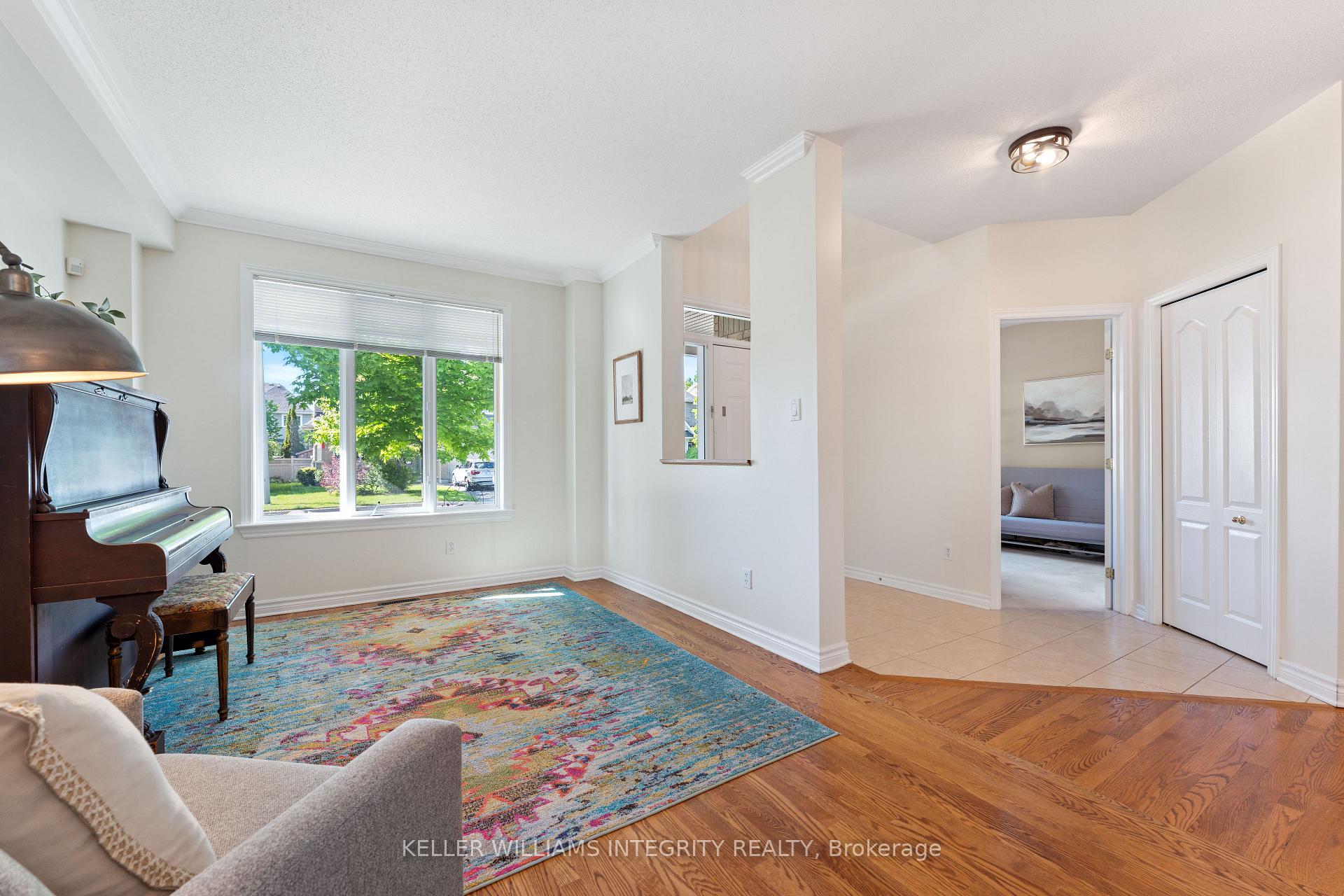 Photo 11 of 576 Devonwood Circle, Ottawa, Blossom Park/Kemp Park/Findlay Creek — HOMEH