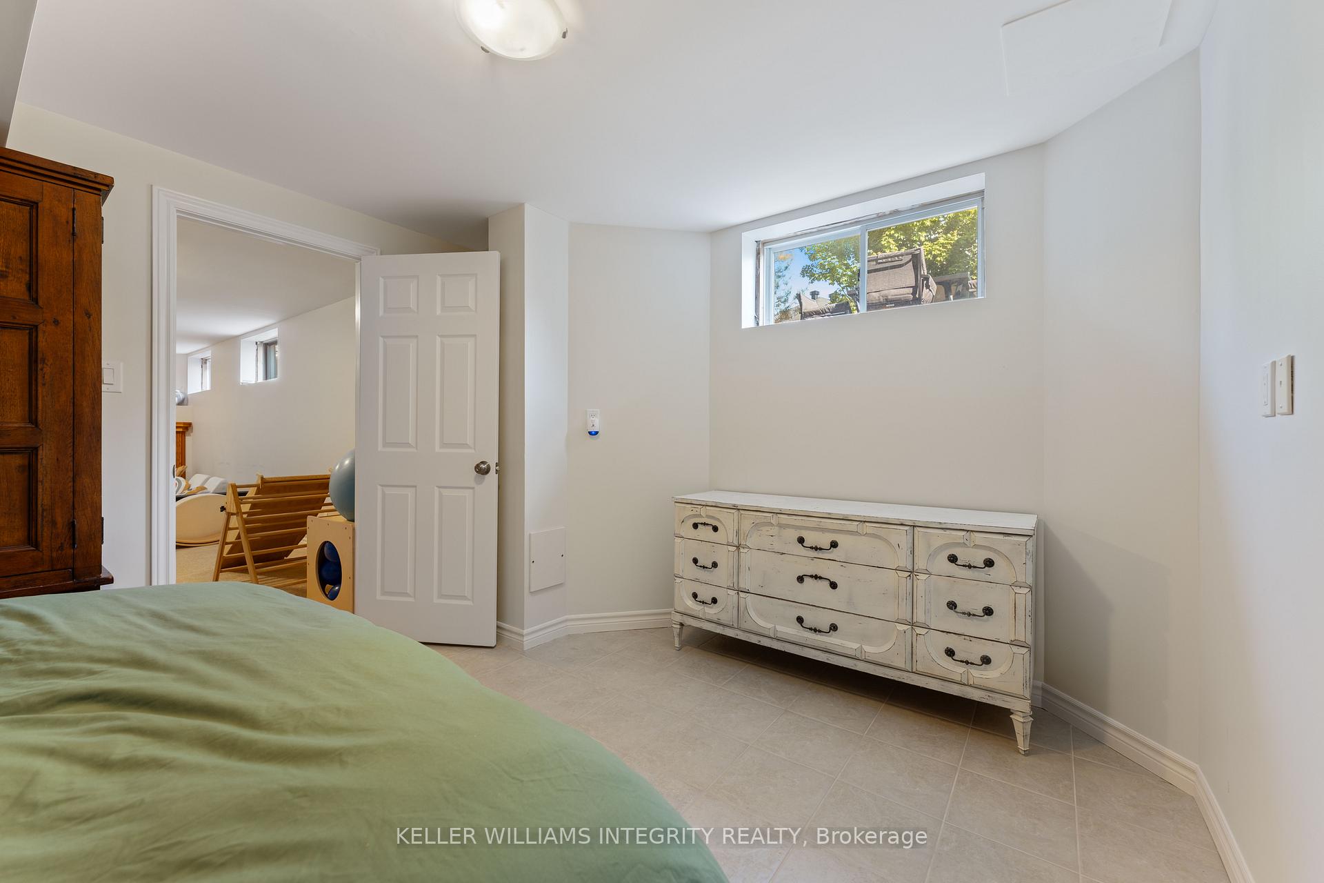 Photo 27 of 576 Devonwood Circle, Ottawa, Blossom Park/Kemp Park/Findlay Creek — HOMEH