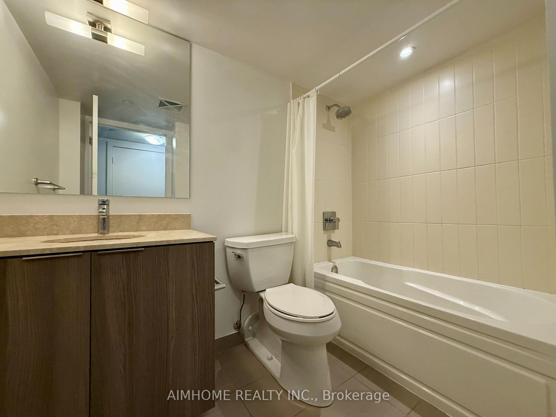Photo 3 of Unit 908, 955 Bay Street, Toronto, Bay Street Corridor — HOMEH