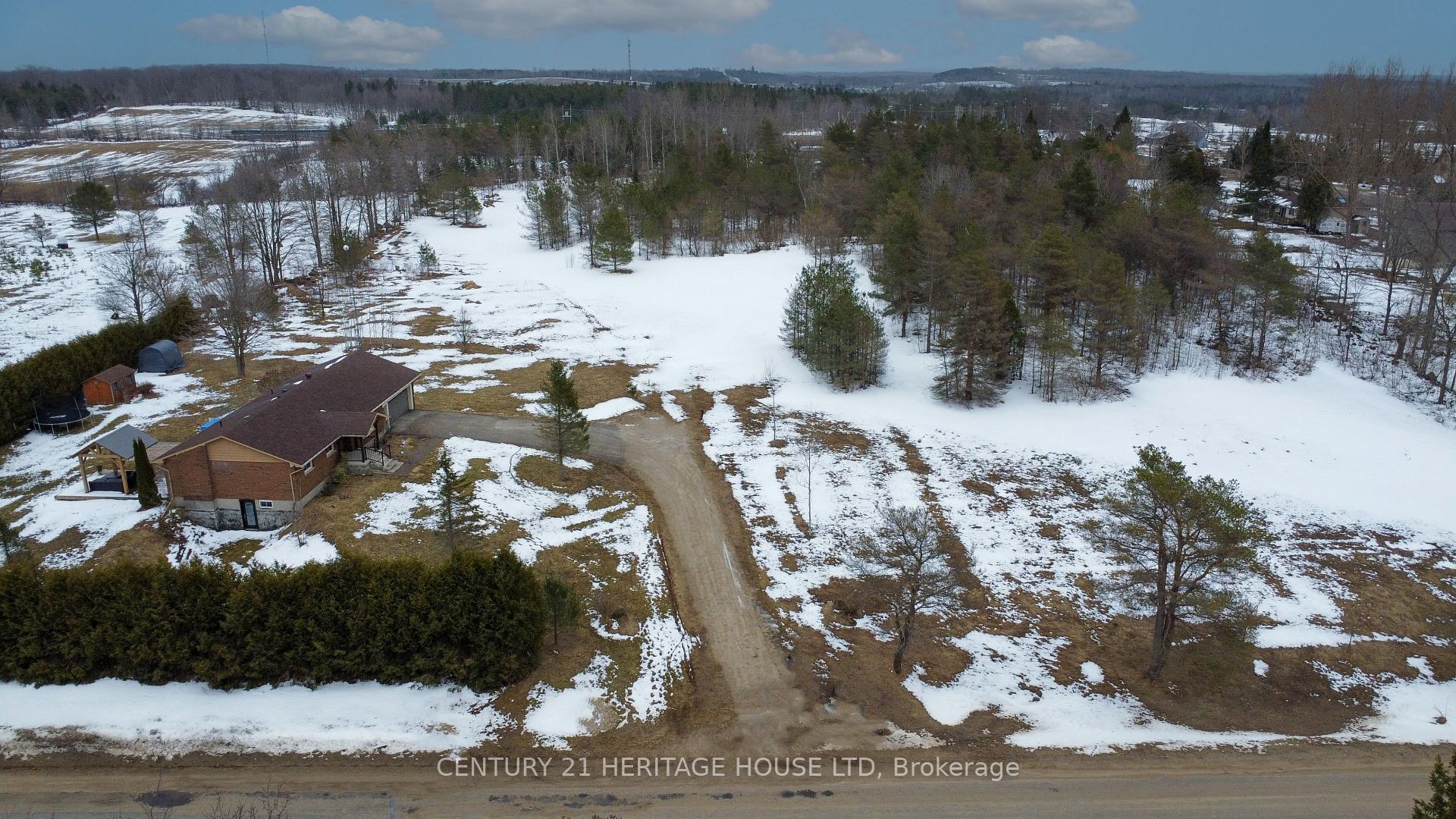 Front of 580330 Sideroad 60, R.R.#1 Side Road
