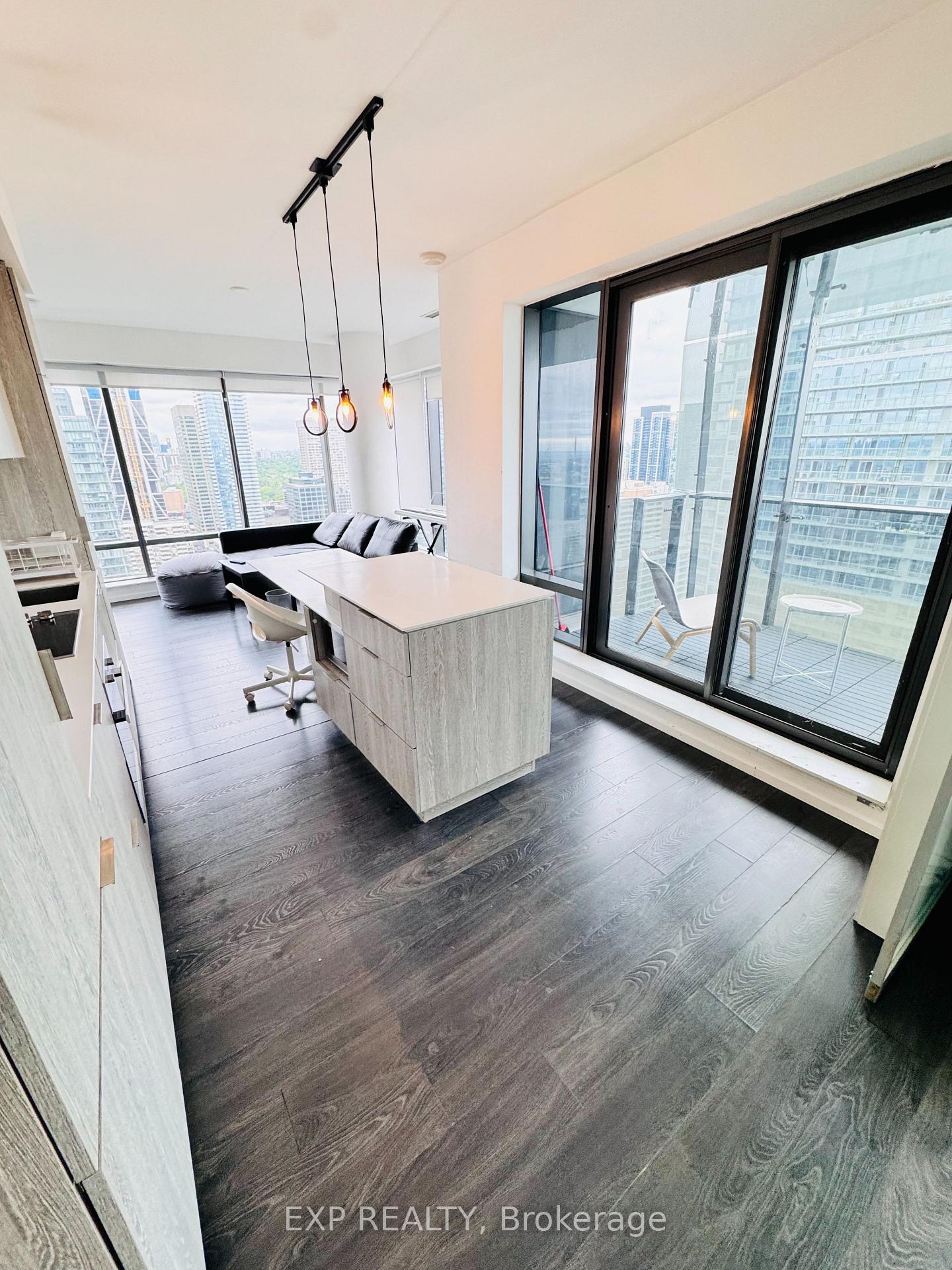 Photo 2 of Unit 3210, 5 St Joseph Street, Toronto, Bay Street Corridor — HOMEH