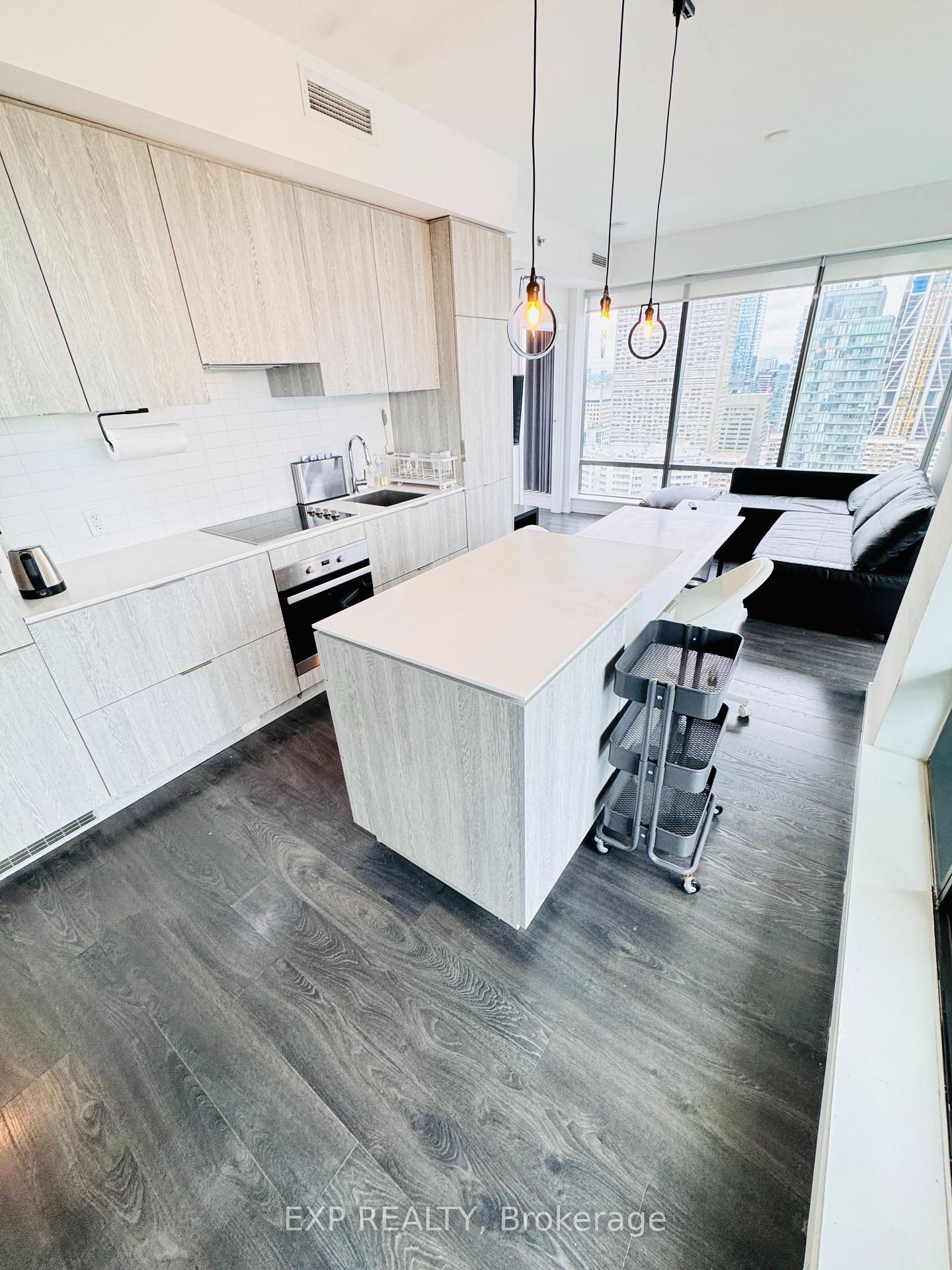 Photo 3 of Unit 3210, 5 St Joseph Street, Toronto, Bay Street Corridor — HOMEH