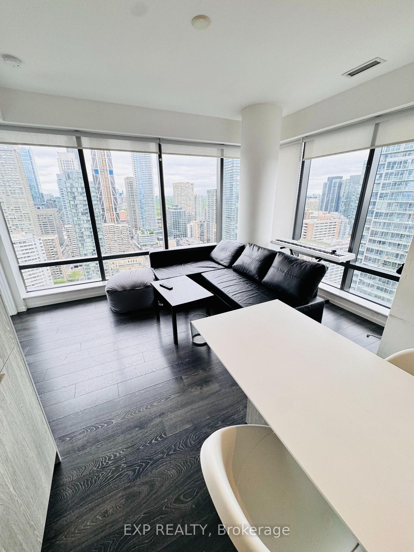 Photo 11 of Unit 3210, 5 St Joseph Street, Toronto, Bay Street Corridor — HOMEH