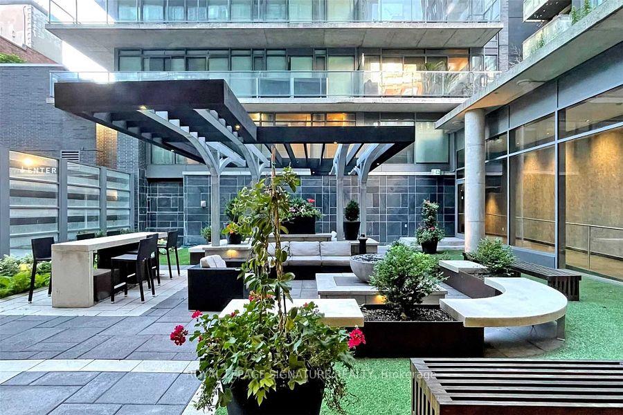Photo 6 of Unit 515, 95 Bathurst Street, Toronto, Waterfront Communities — HOMEH