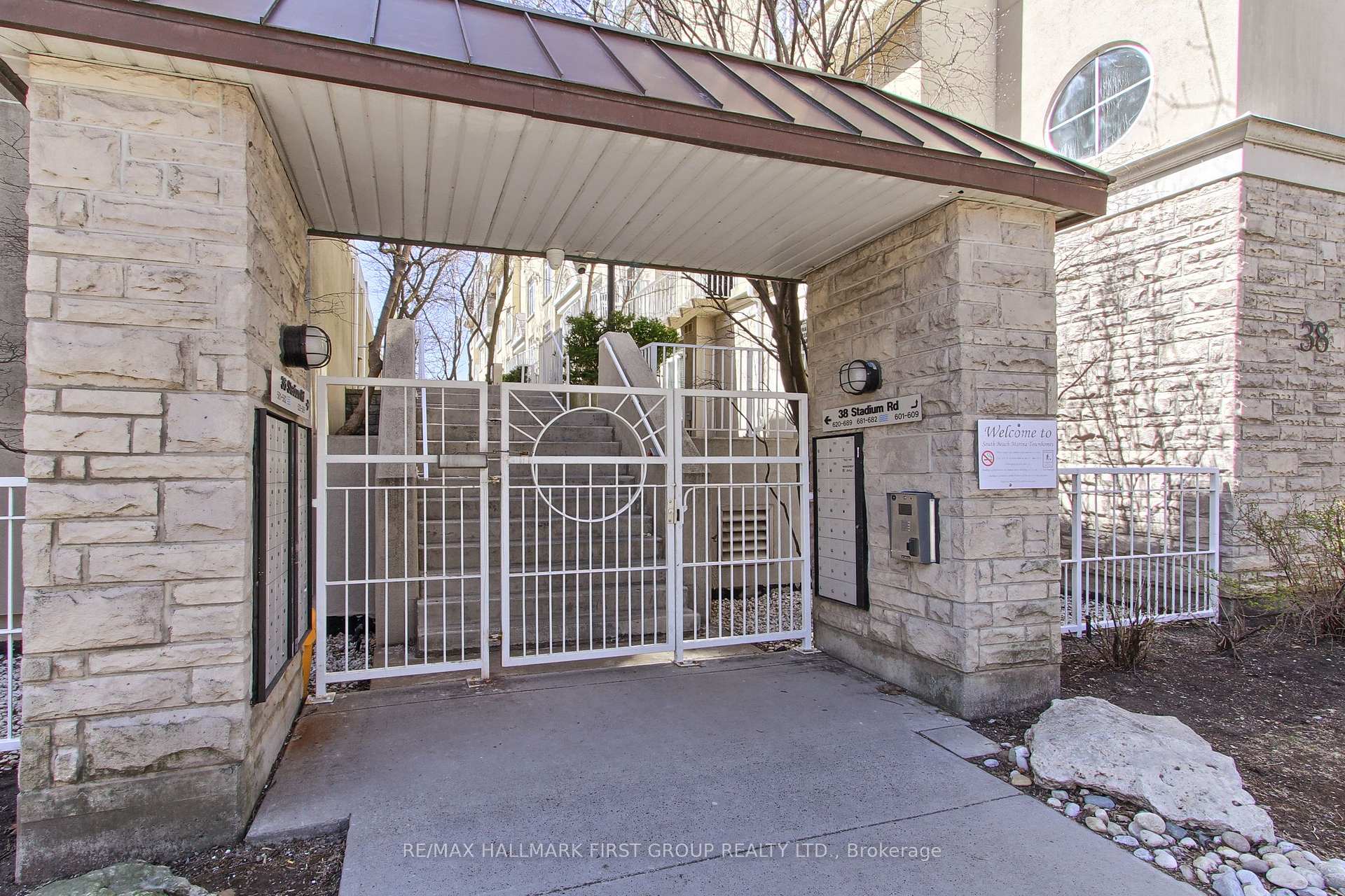 Photo 3 of Unit 639, 38 Stadium Road, Toronto, Niagara — HOMEH