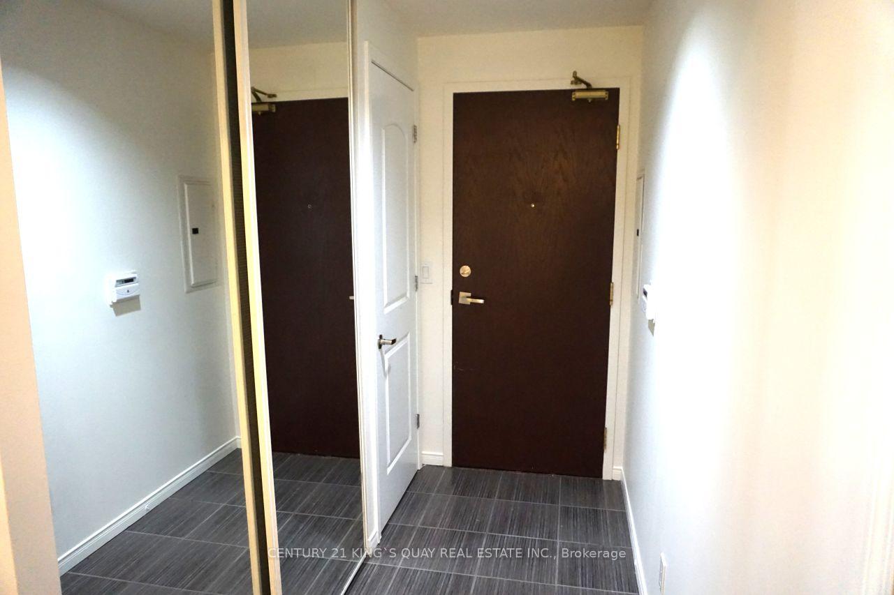 Photo 3 of Unit 1401, 7 King Street E, Toronto, Church-Yonge Corridor — HOMEH