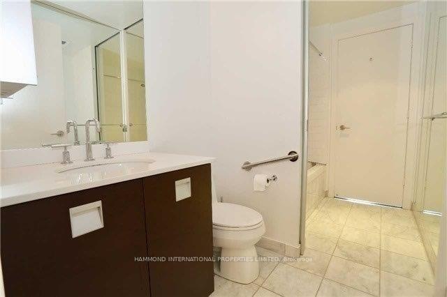 Photo 5 of Unit 2011, 33 Charles Street E, Toronto, Church-Yonge Corridor — HOMEH