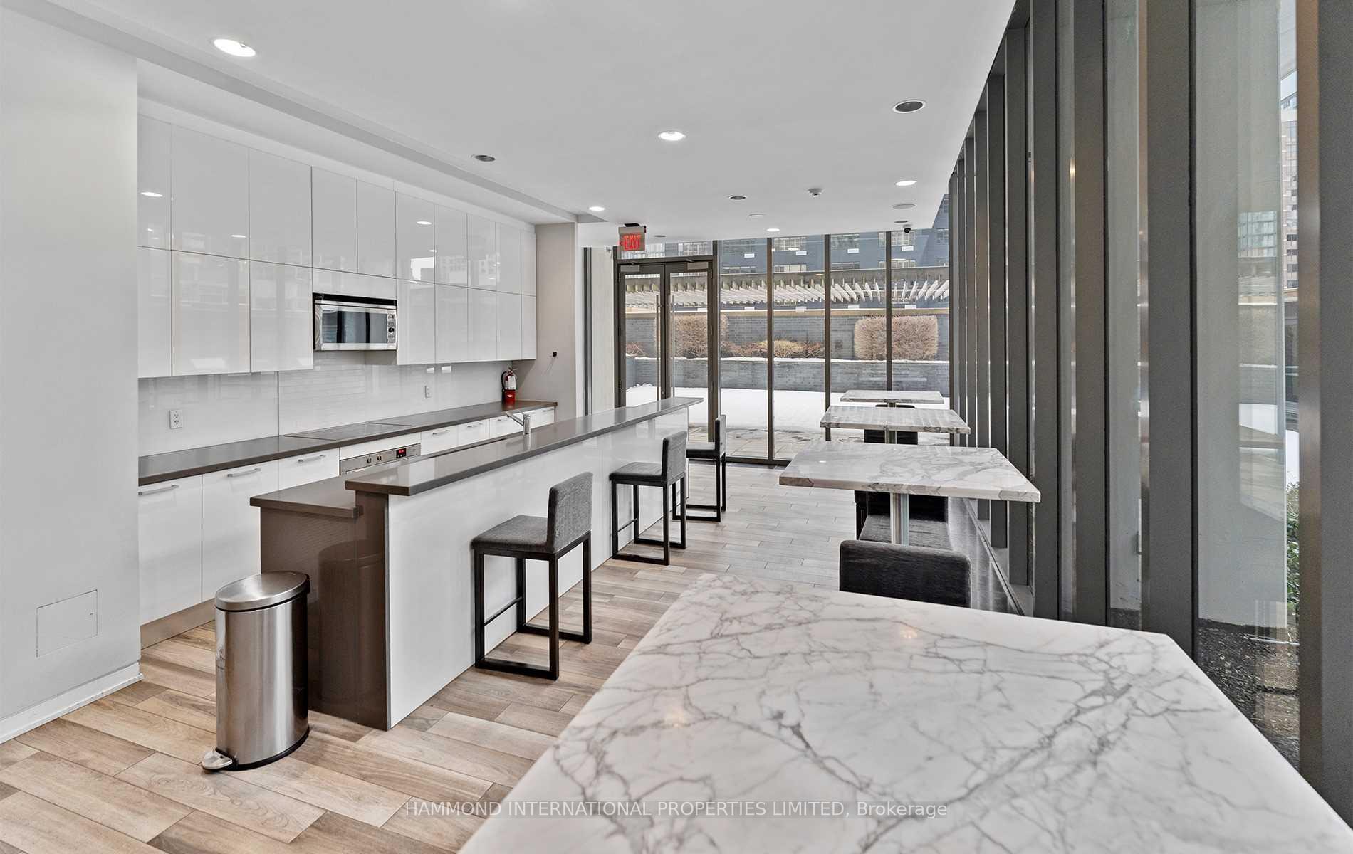 Photo 11 of Unit 2011, 33 Charles Street E, Toronto, Church-Yonge Corridor — HOMEH