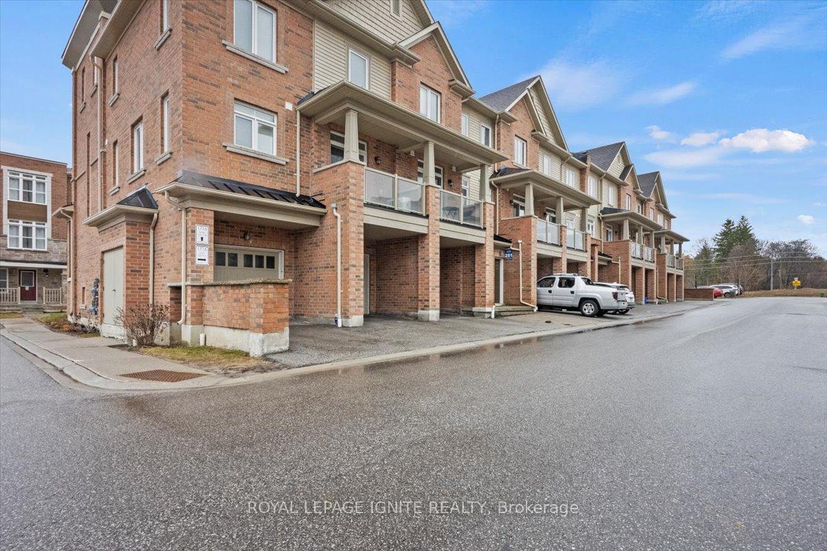 Photo 1 of Unit 118, 1715 Adirondack Chase, Pickering, Duffin Heights — HOMEH