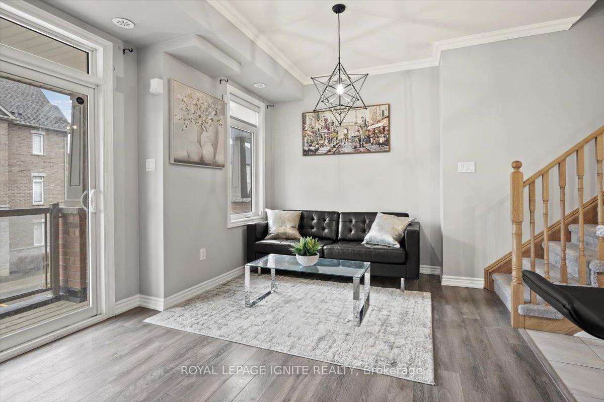 Photo 3 of Unit 118, 1715 Adirondack Chase, Pickering, Duffin Heights — HOMEH