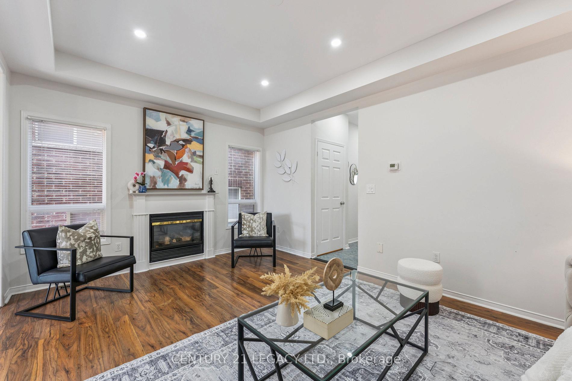 Photo 6 of 52 Pennyroyal Crescent, Brampton, Bramalea North Industrial — HOMEH