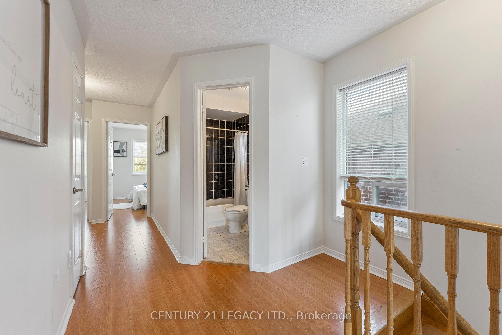 Photo 11 of 52 Pennyroyal Crescent, Brampton, Bramalea North Industrial — HOMEH