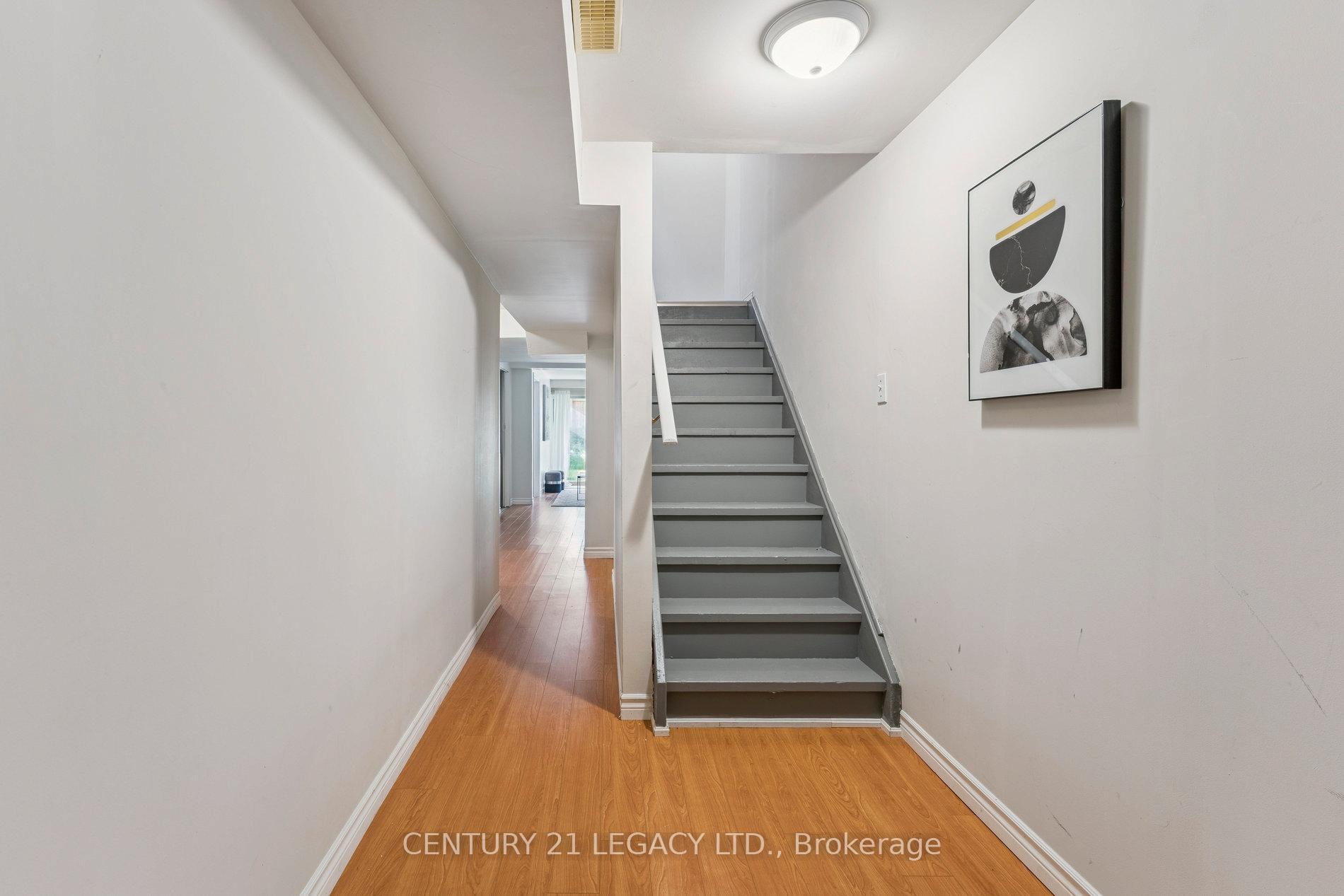 Photo 23 of 52 Pennyroyal Crescent, Brampton, Bramalea North Industrial — HOMEH